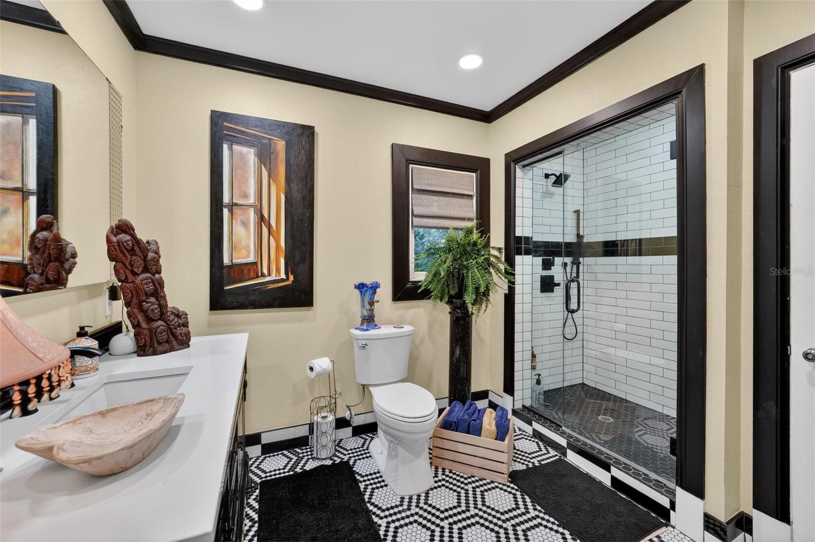 976 FAIRVIEW AVE, MOUNT DORA, FL, 32757