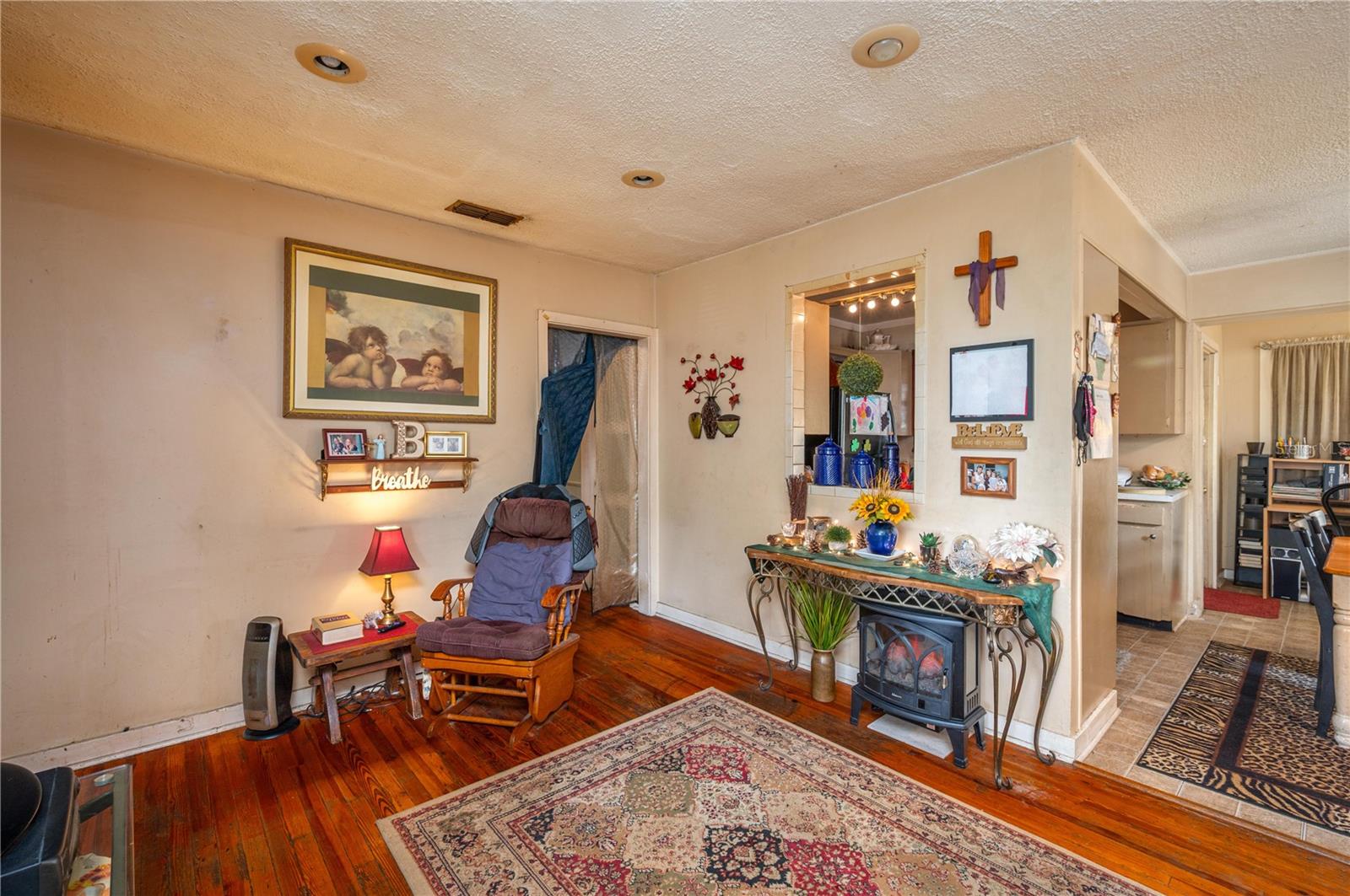 711 W VIRGINIA AVE, TAMPA, FL, 33603