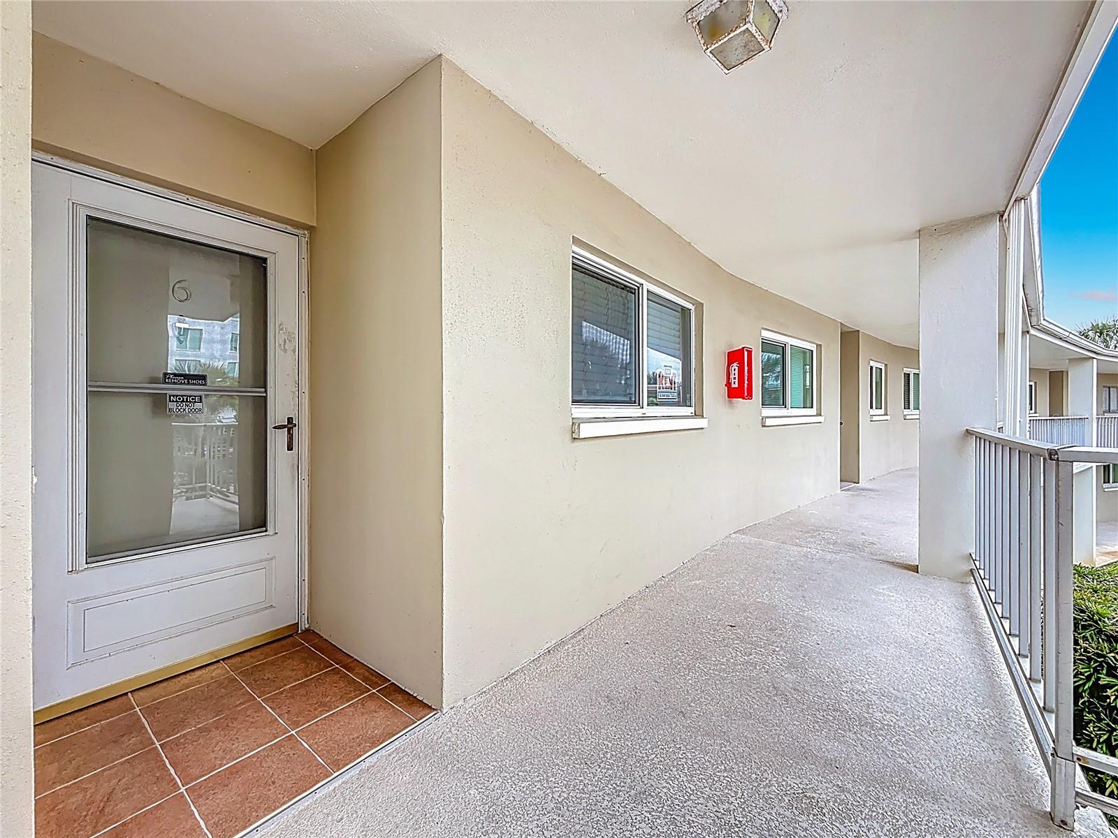 1361 SNELL ISLE BLVD NE #6, ST PETERSBURG, FL, 33704