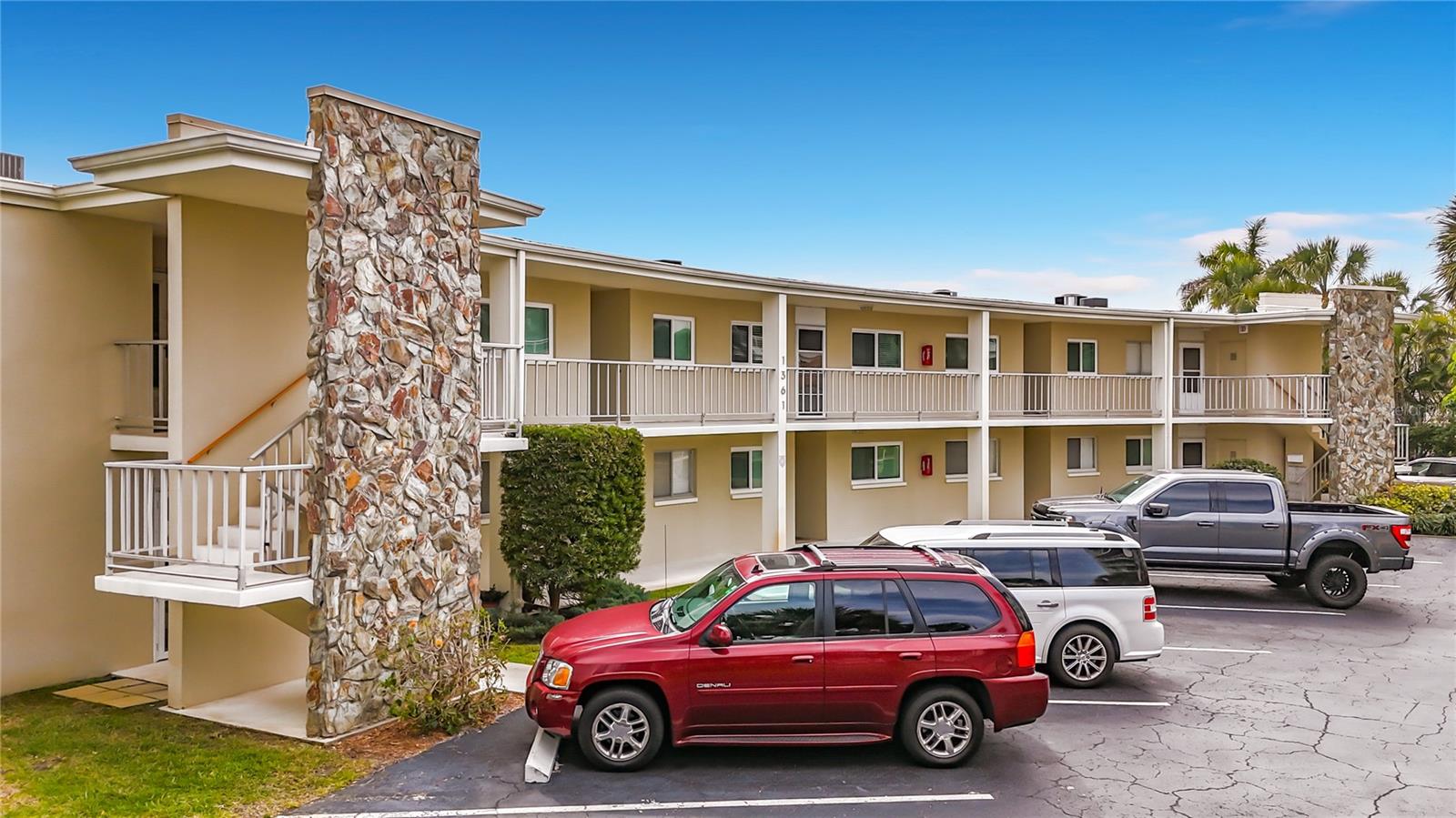 1361 SNELL ISLE BLVD NE #6, ST PETERSBURG, FL, 33704