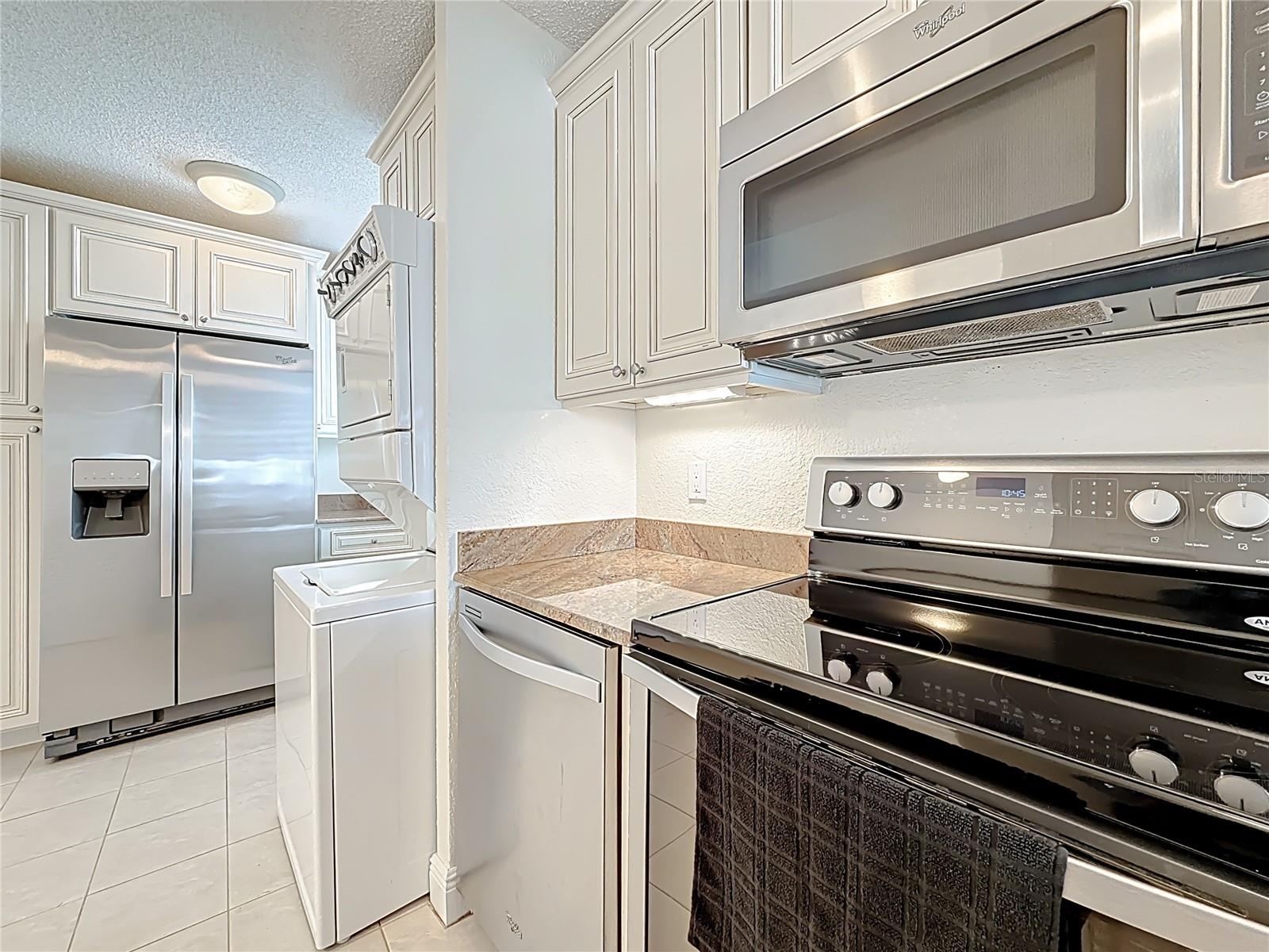 1361 SNELL ISLE BLVD NE #6, ST PETERSBURG, FL, 33704