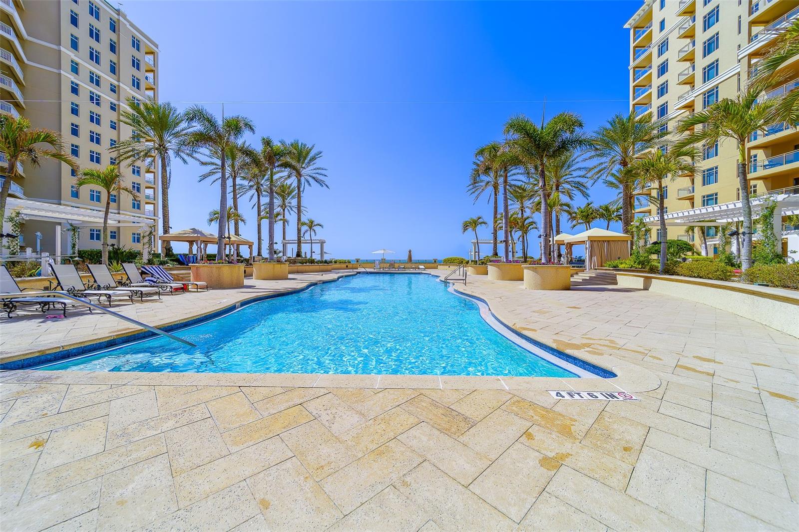11 BAYMONT ST #1109, CLEARWATER BEACH, FL, 33767