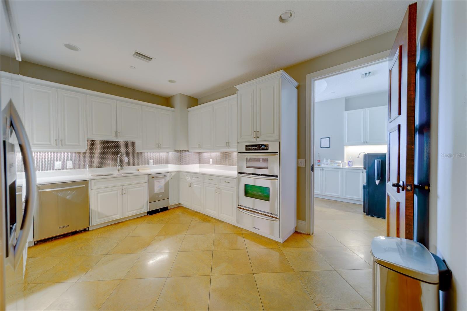 11 BAYMONT ST #1109, CLEARWATER BEACH, FL, 33767