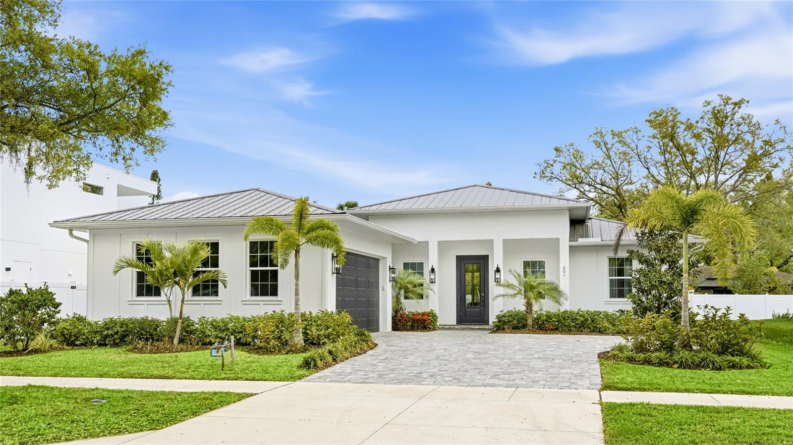 201 S SHADE AVE, SARASOTA, FL, 34237