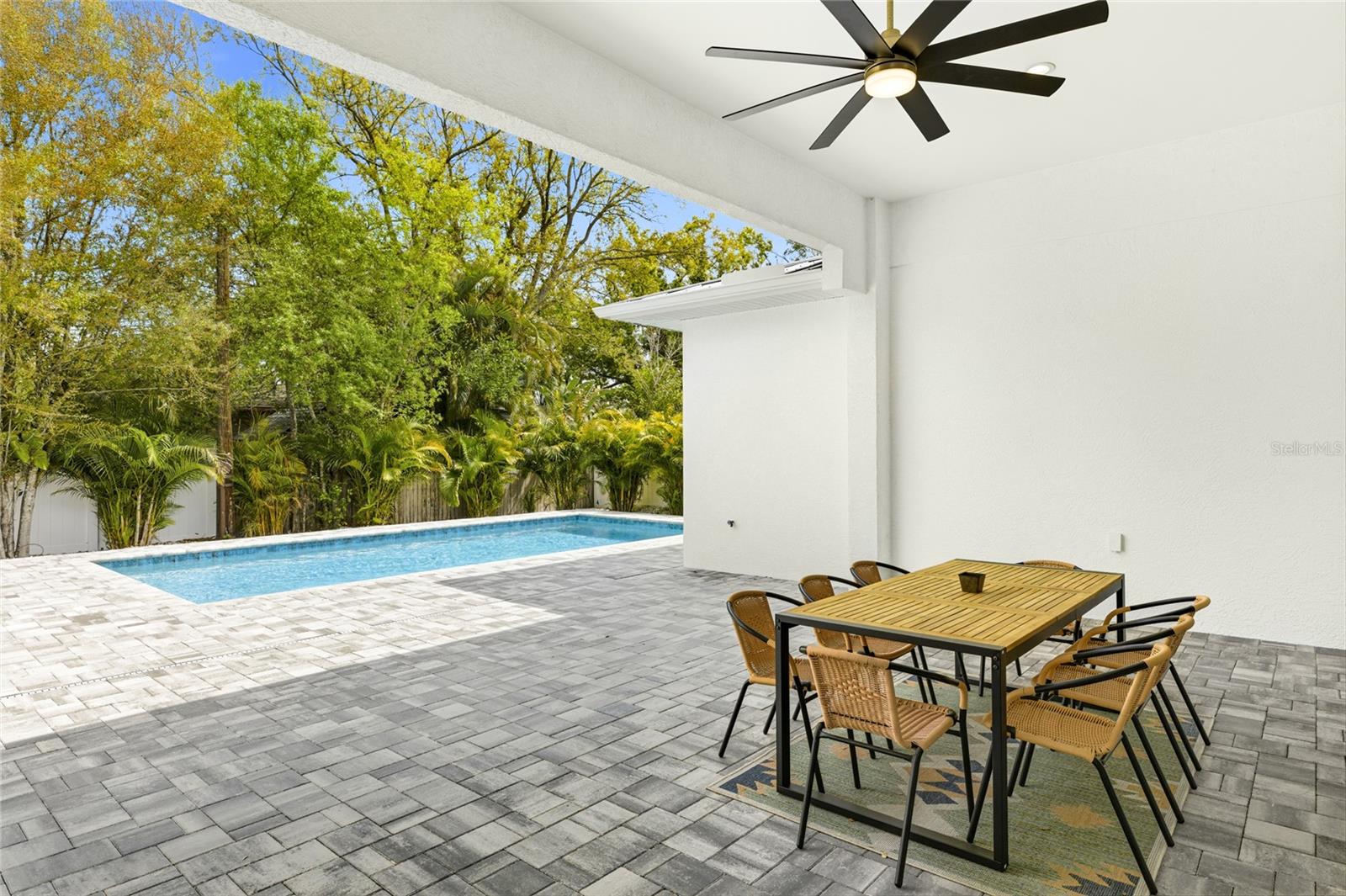 201 S SHADE AVE, SARASOTA, FL, 34237