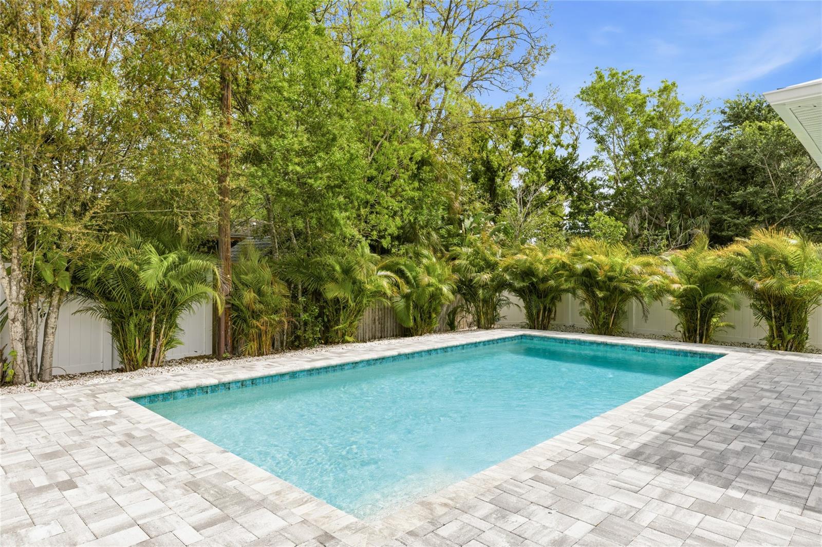 201 S SHADE AVE, SARASOTA, FL, 34237
