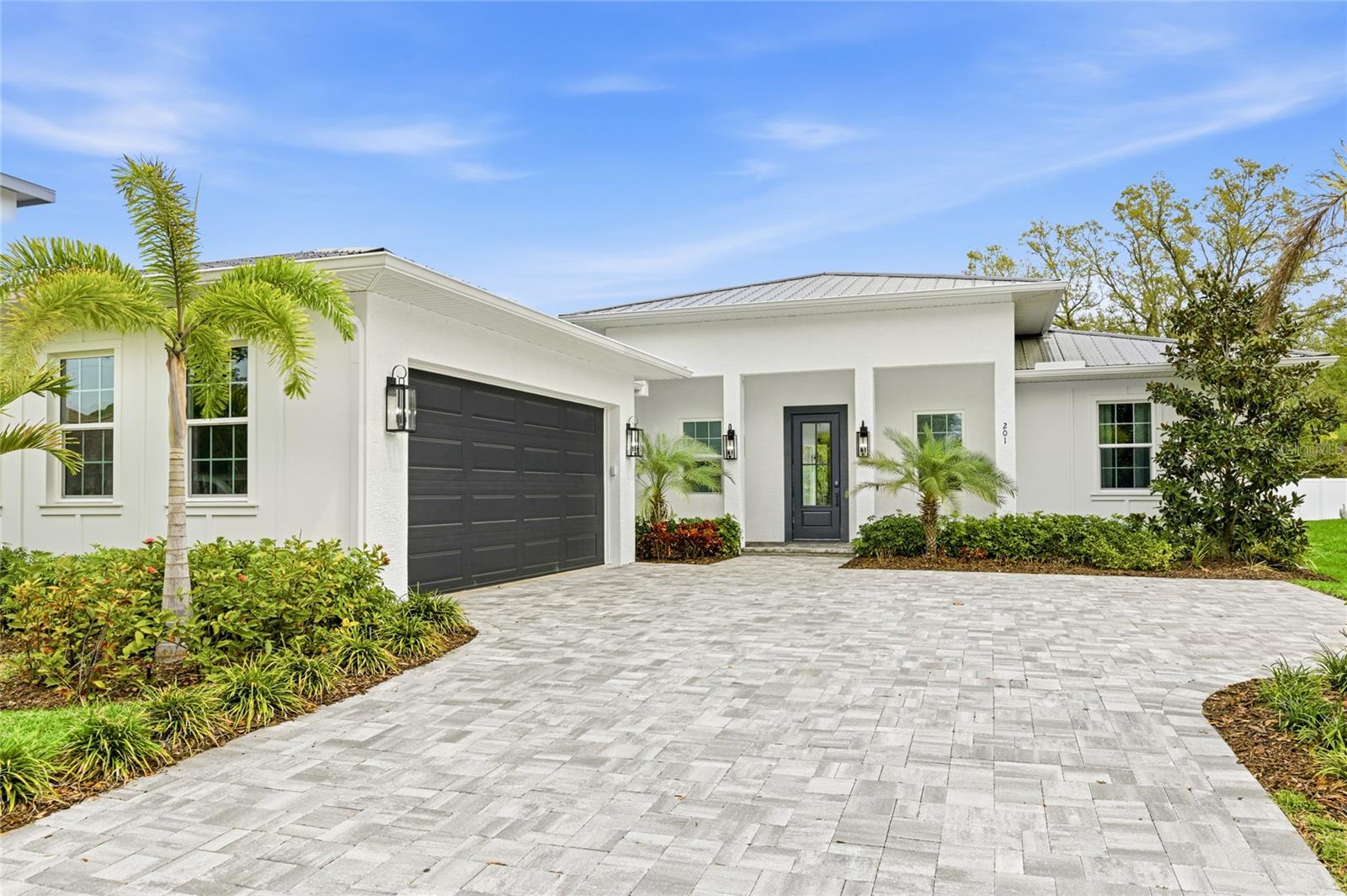 201 S SHADE AVE, SARASOTA, FL, 34237