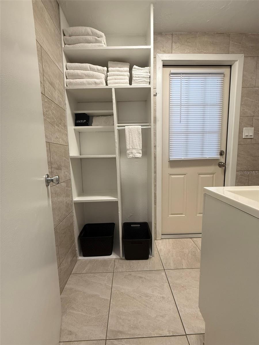 828 S TUTTLE AVE, SARASOTA, FL, 34237