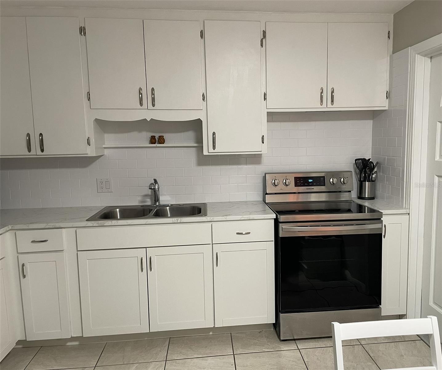 828 S TUTTLE AVE, SARASOTA, FL, 34237