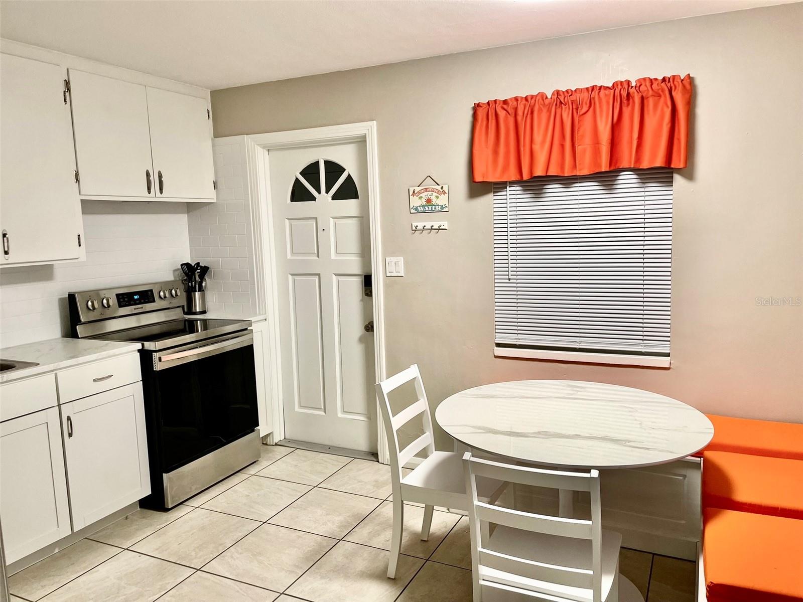 828 S TUTTLE AVE, SARASOTA, FL, 34237