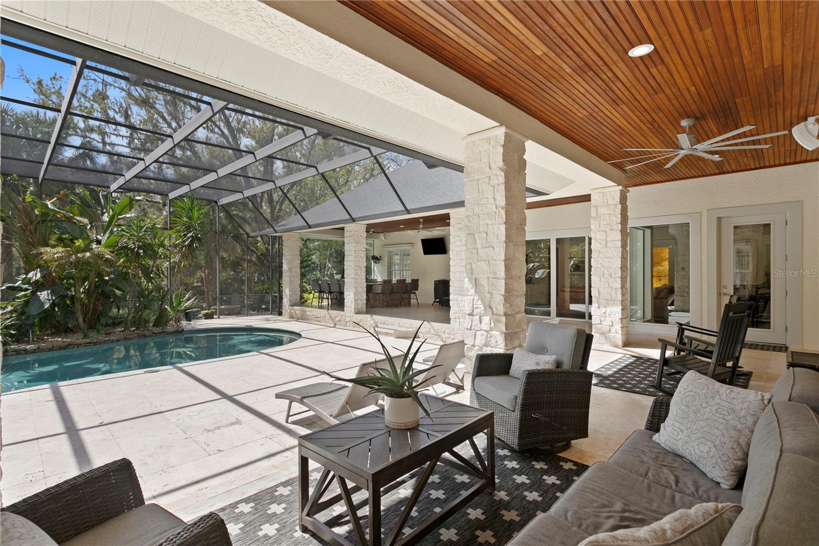 16204 SIERRA DE AVILA, TAMPA, FL, 33613