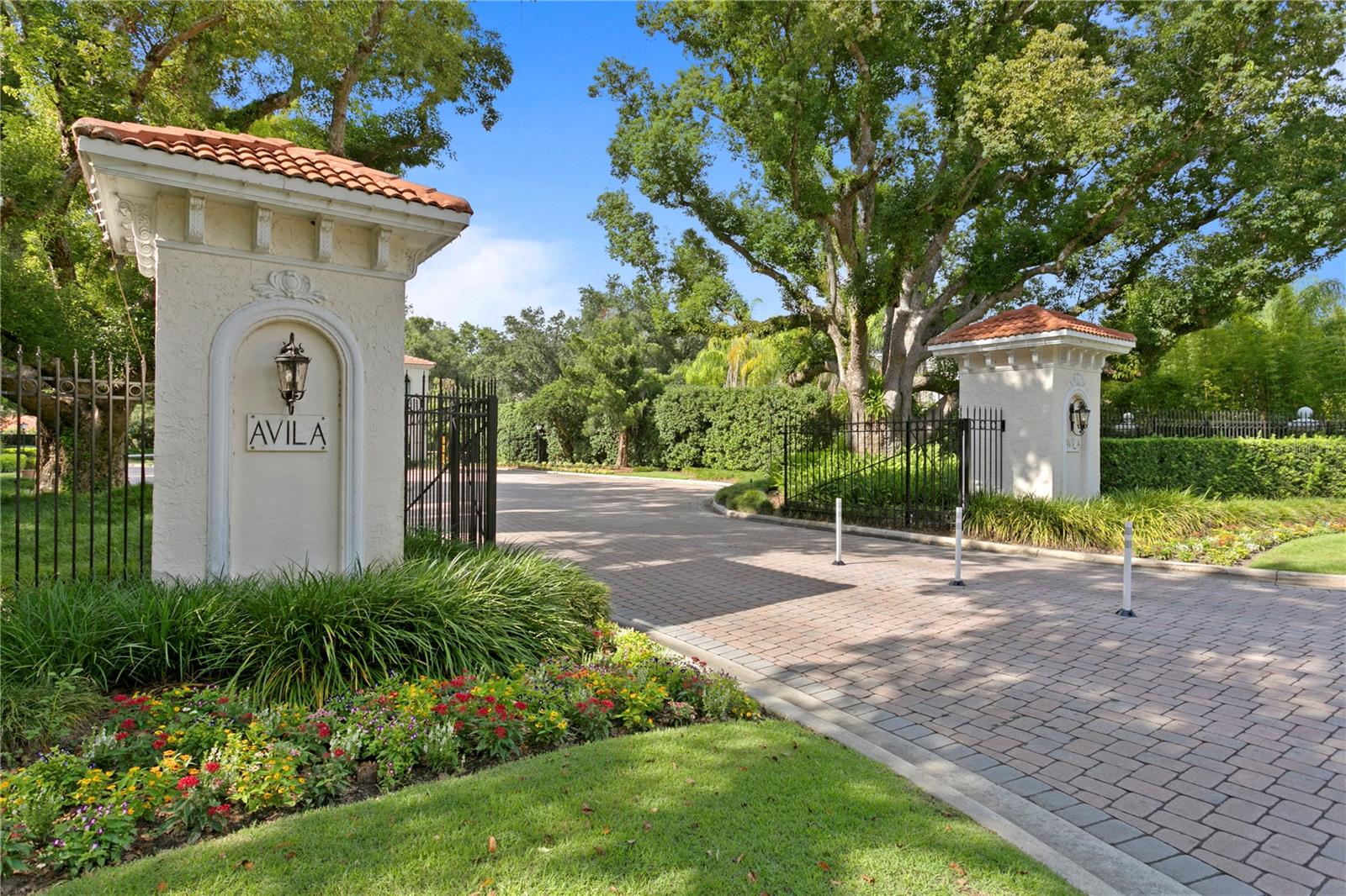 16204 SIERRA DE AVILA, TAMPA, FL, 33613