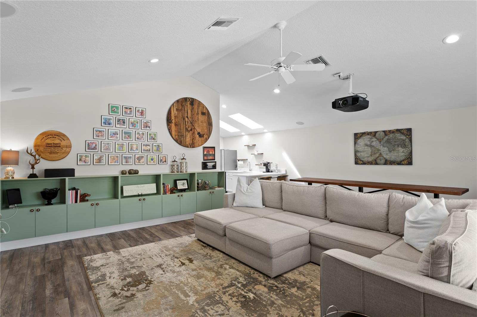 16204 SIERRA DE AVILA, TAMPA, FL, 33613