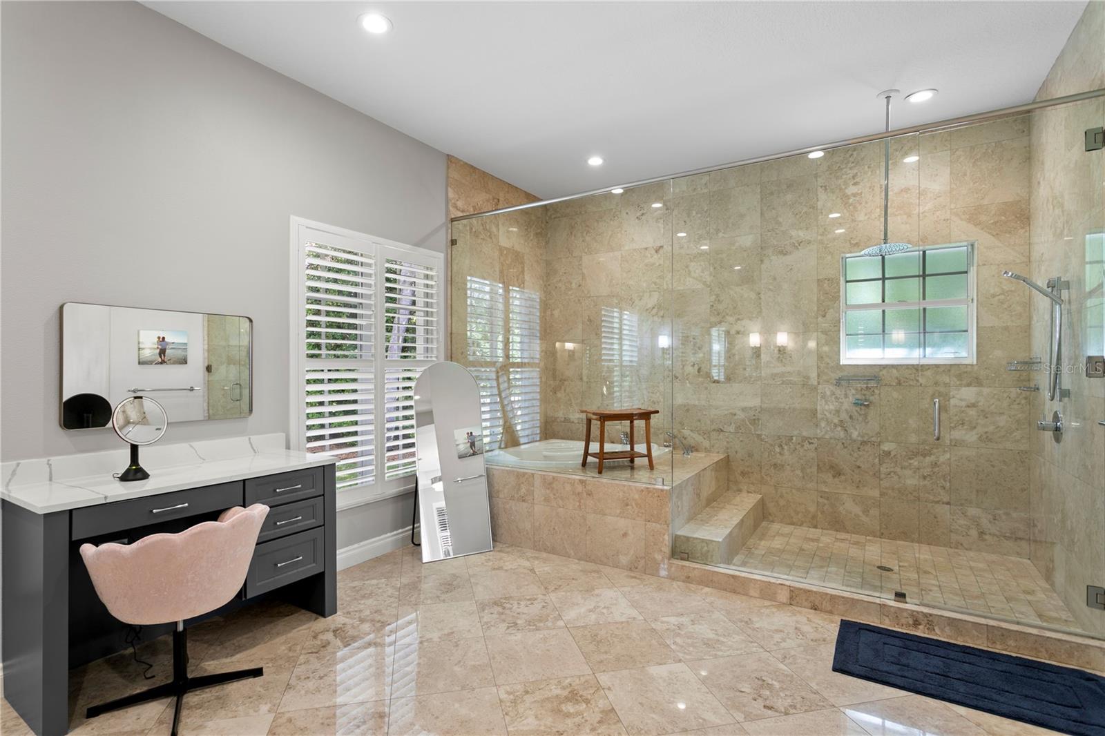 16204 SIERRA DE AVILA, TAMPA, FL, 33613
