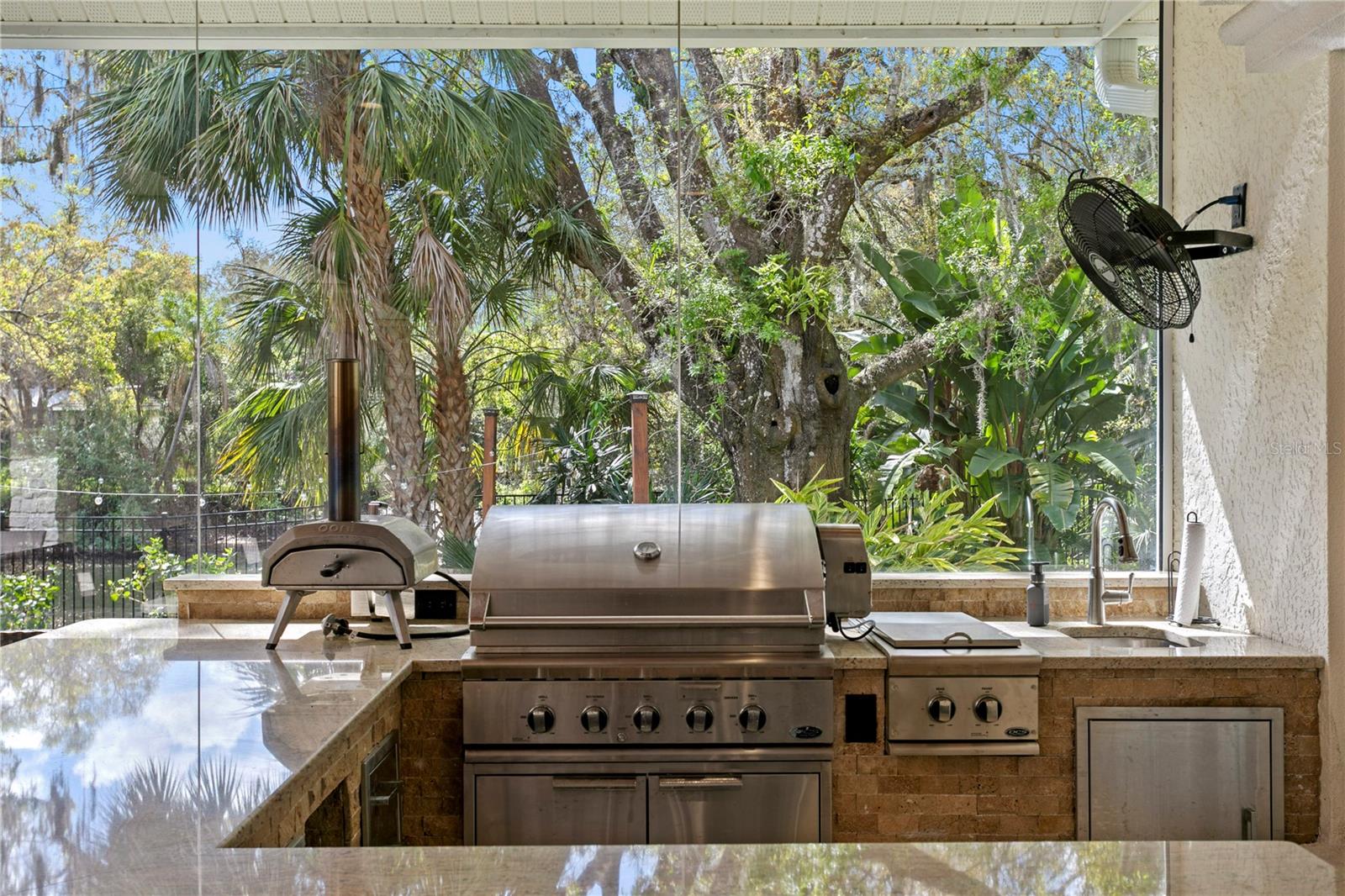 16204 SIERRA DE AVILA, TAMPA, FL, 33613