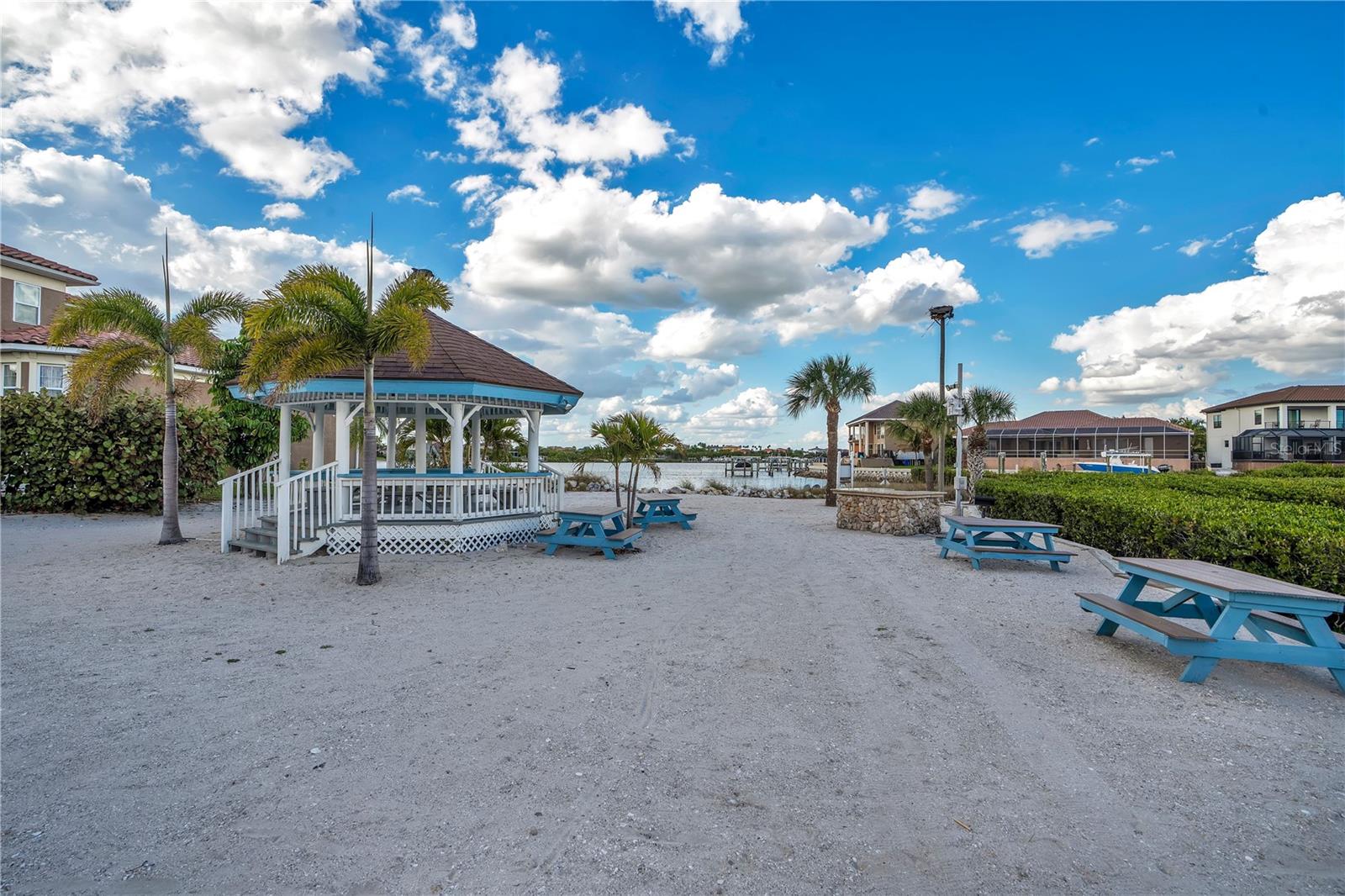 934 SYMPHONY ISLES BLVD, APOLLO BEACH, FL, 33572