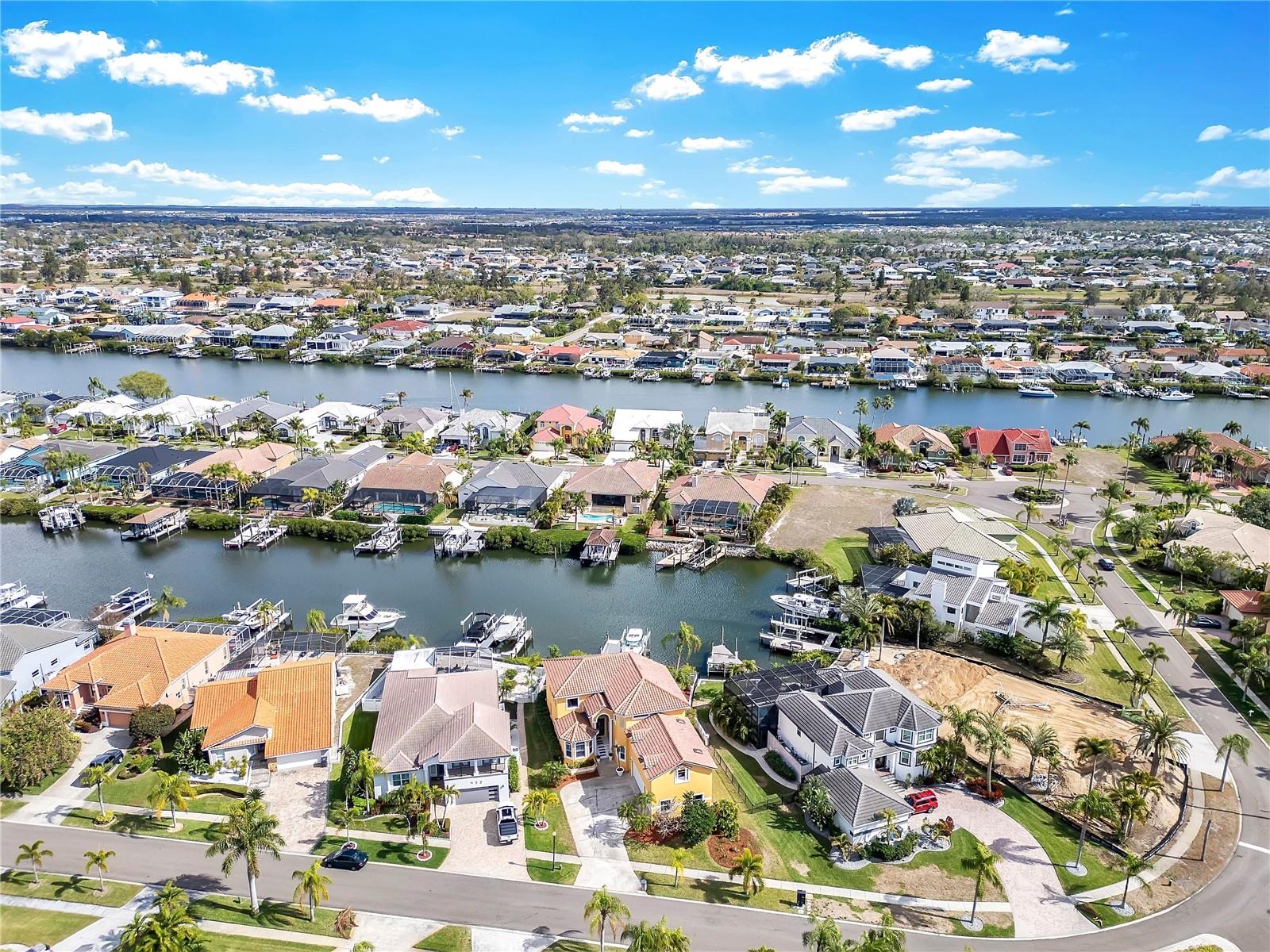 934 SYMPHONY ISLES BLVD, APOLLO BEACH, FL, 33572