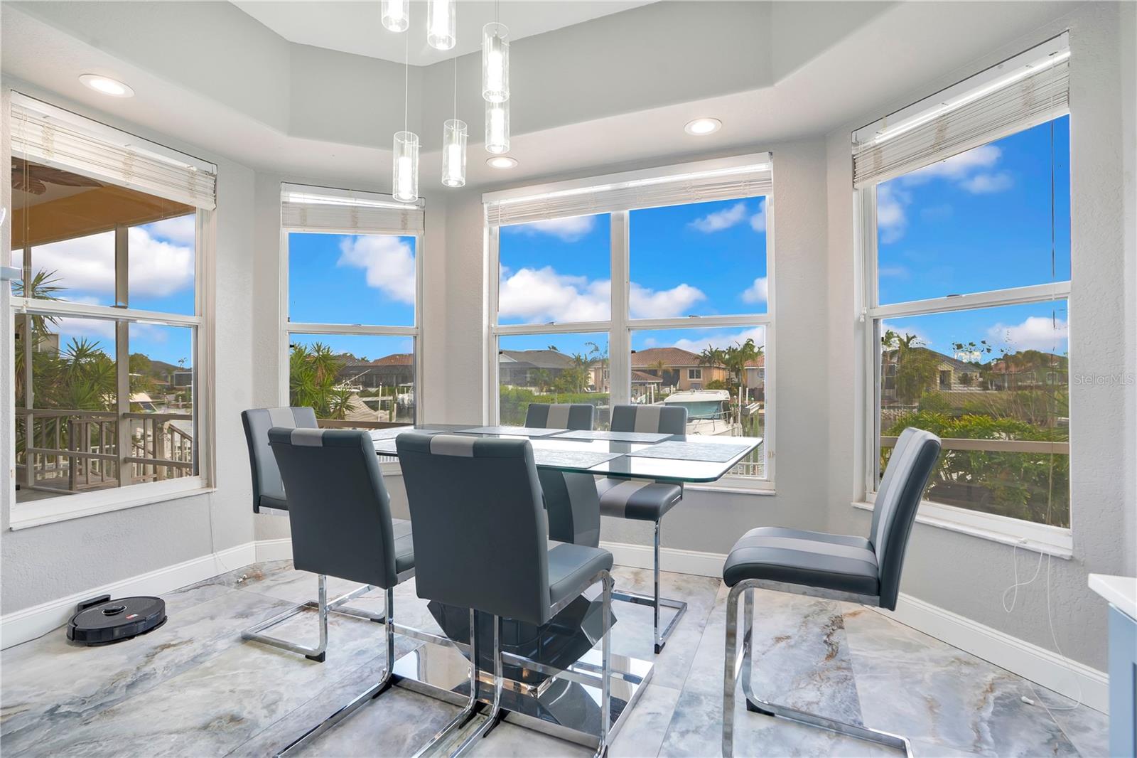 934 SYMPHONY ISLES BLVD, APOLLO BEACH, FL, 33572