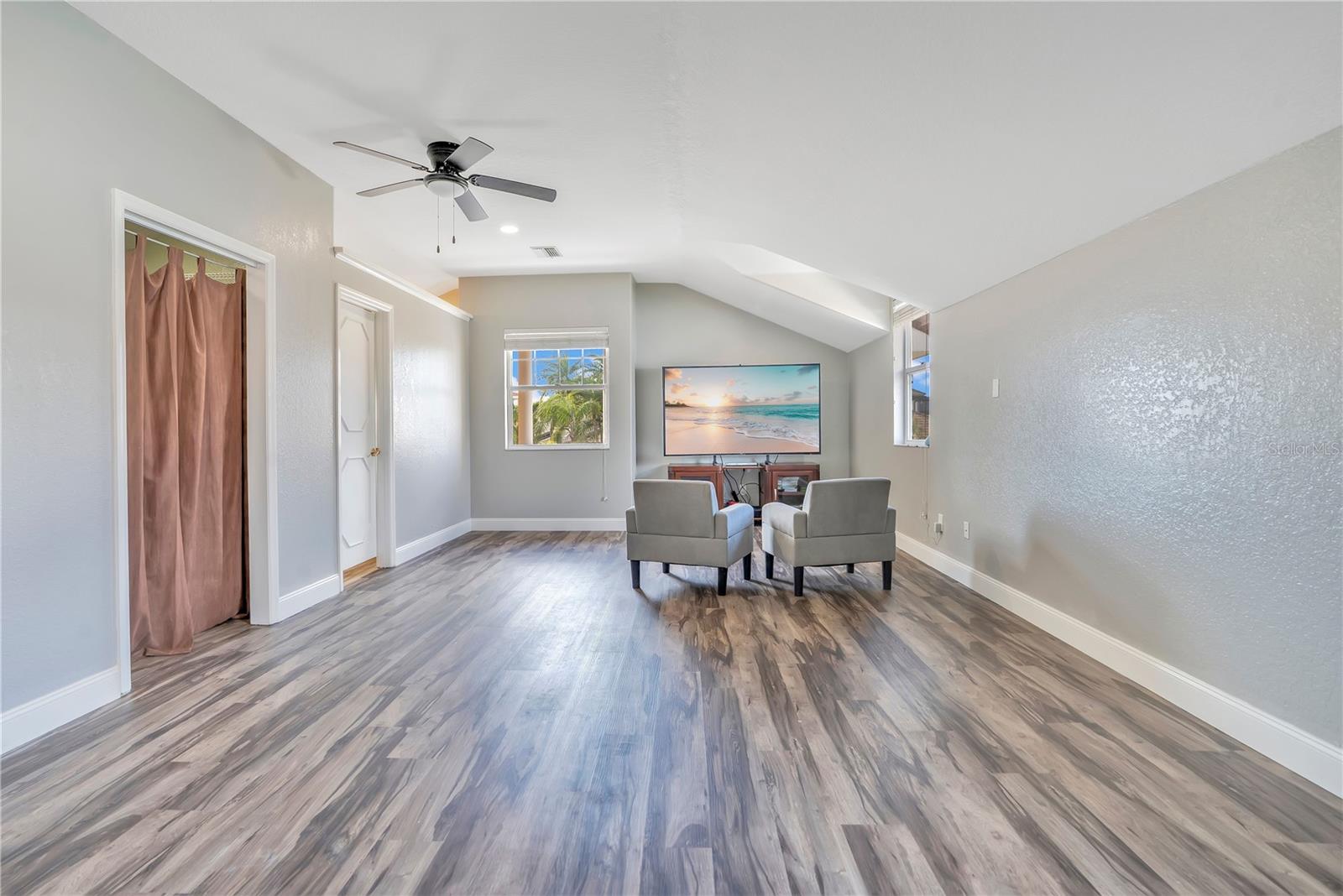 934 SYMPHONY ISLES BLVD, APOLLO BEACH, FL, 33572