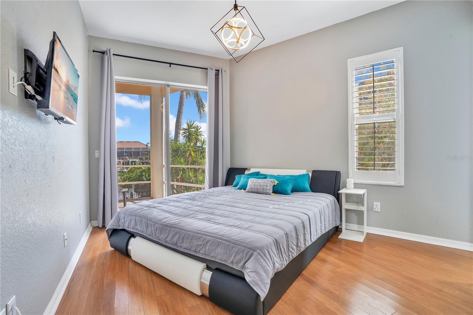 934 SYMPHONY ISLES BLVD, APOLLO BEACH, FL, 33572