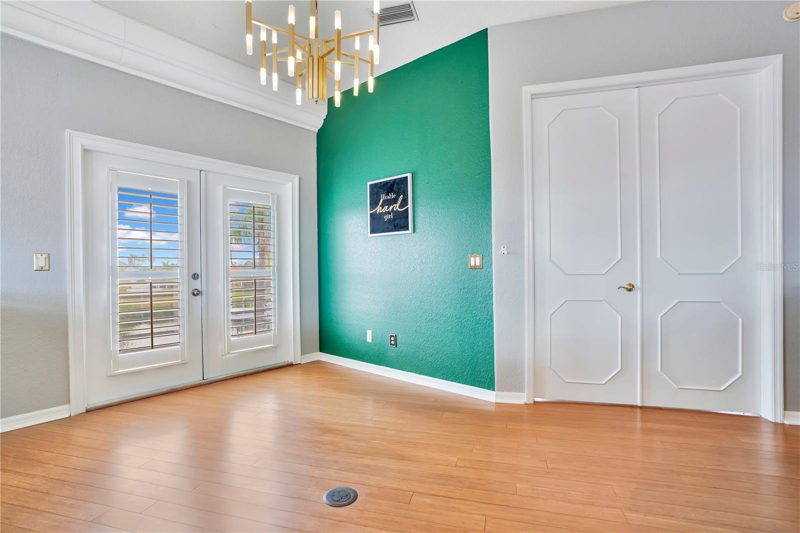 934 SYMPHONY ISLES BLVD, APOLLO BEACH, FL, 33572