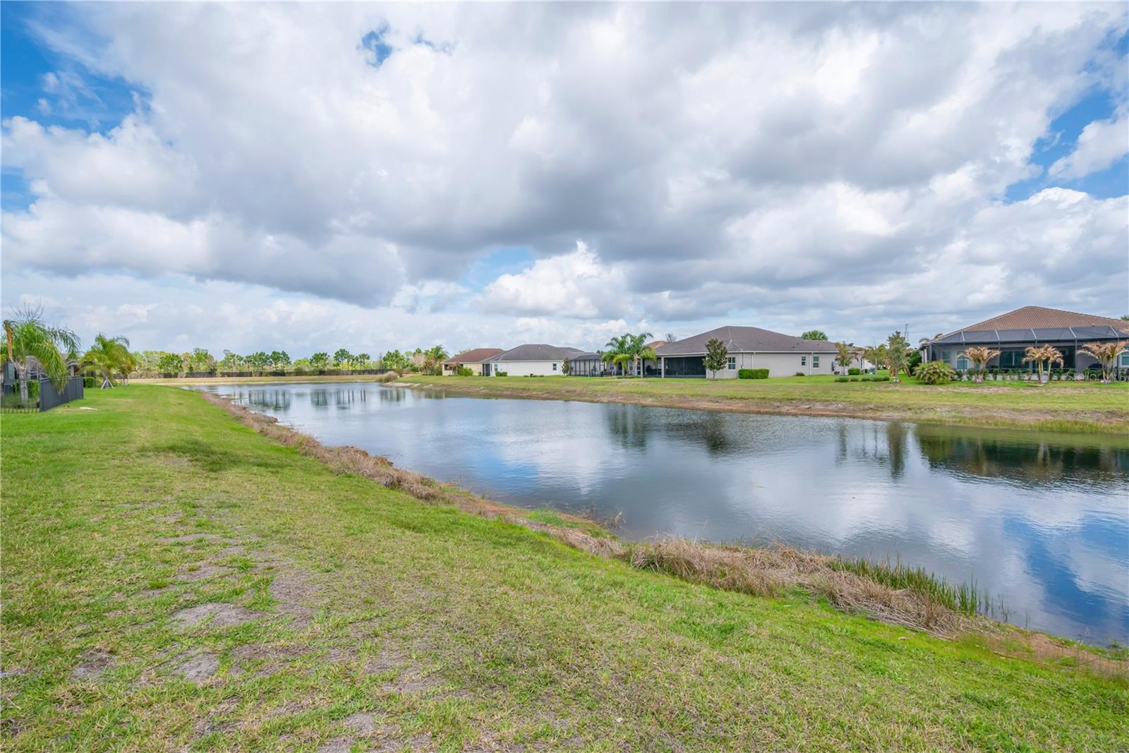4916 SEVILLA SHORES DR, WIMAUMA, FL, 33598