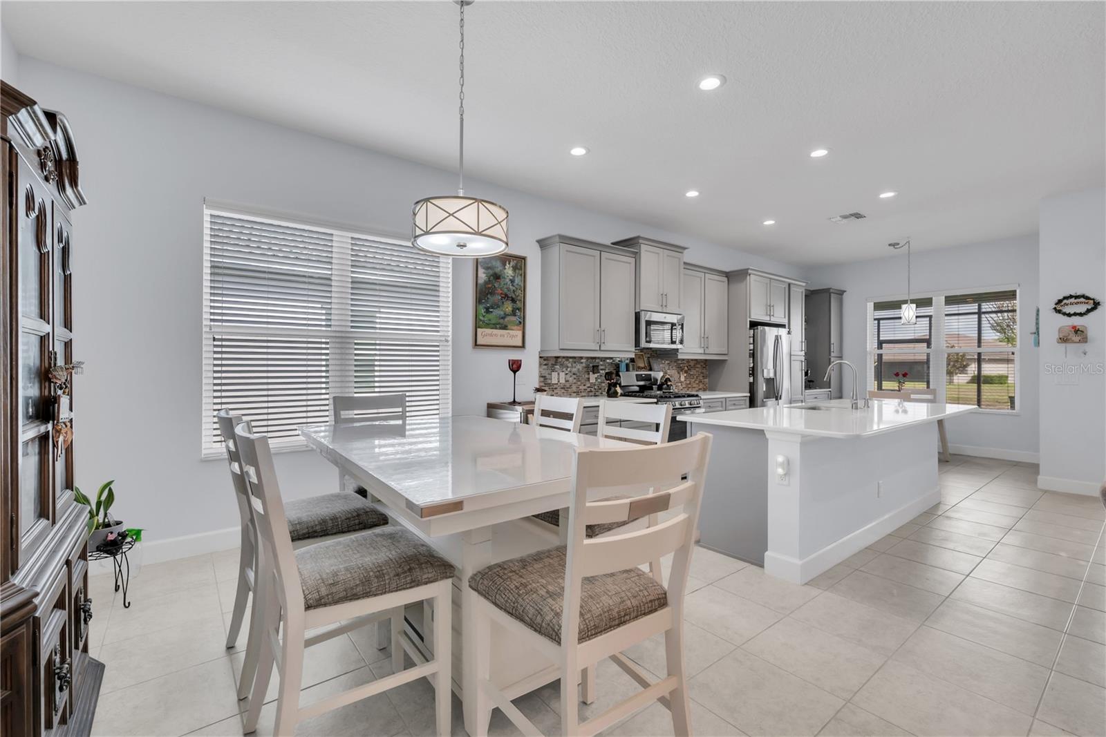 4916 SEVILLA SHORES DR, WIMAUMA, FL, 33598