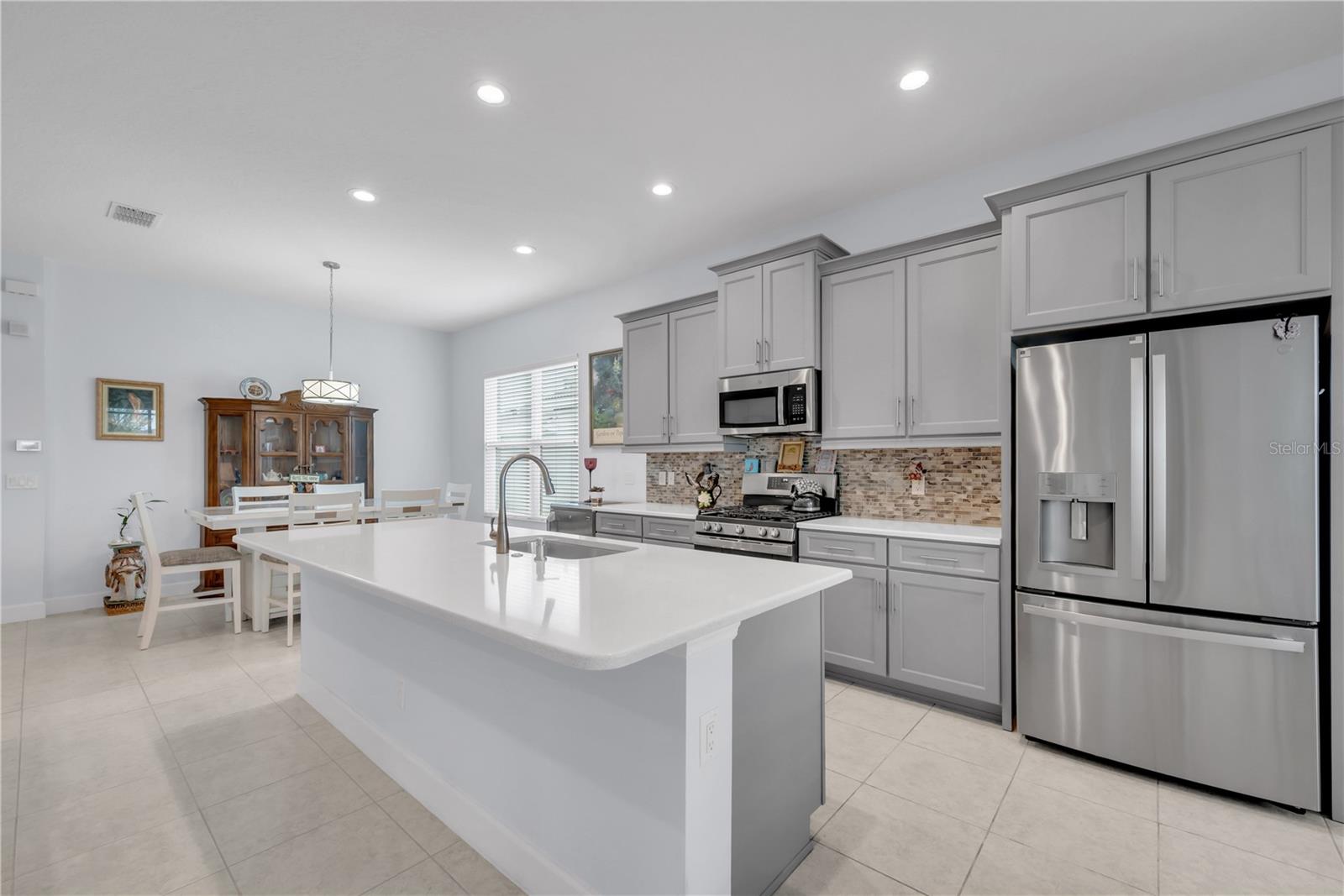 4916 SEVILLA SHORES DR, WIMAUMA, FL, 33598