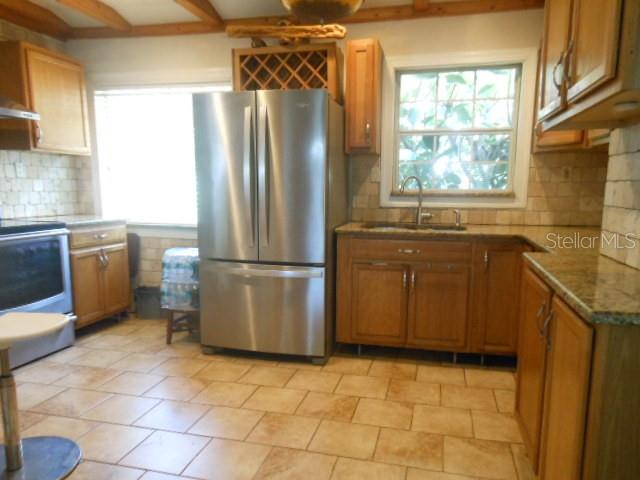 2925 W PARIS ST, TAMPA, FL, 33614