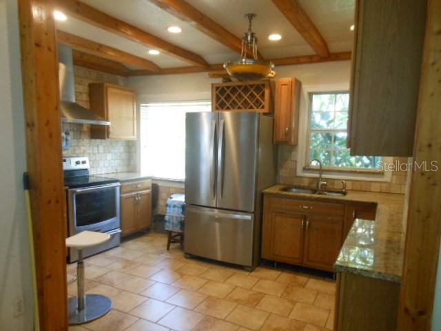 2925 W PARIS ST, TAMPA, FL, 33614
