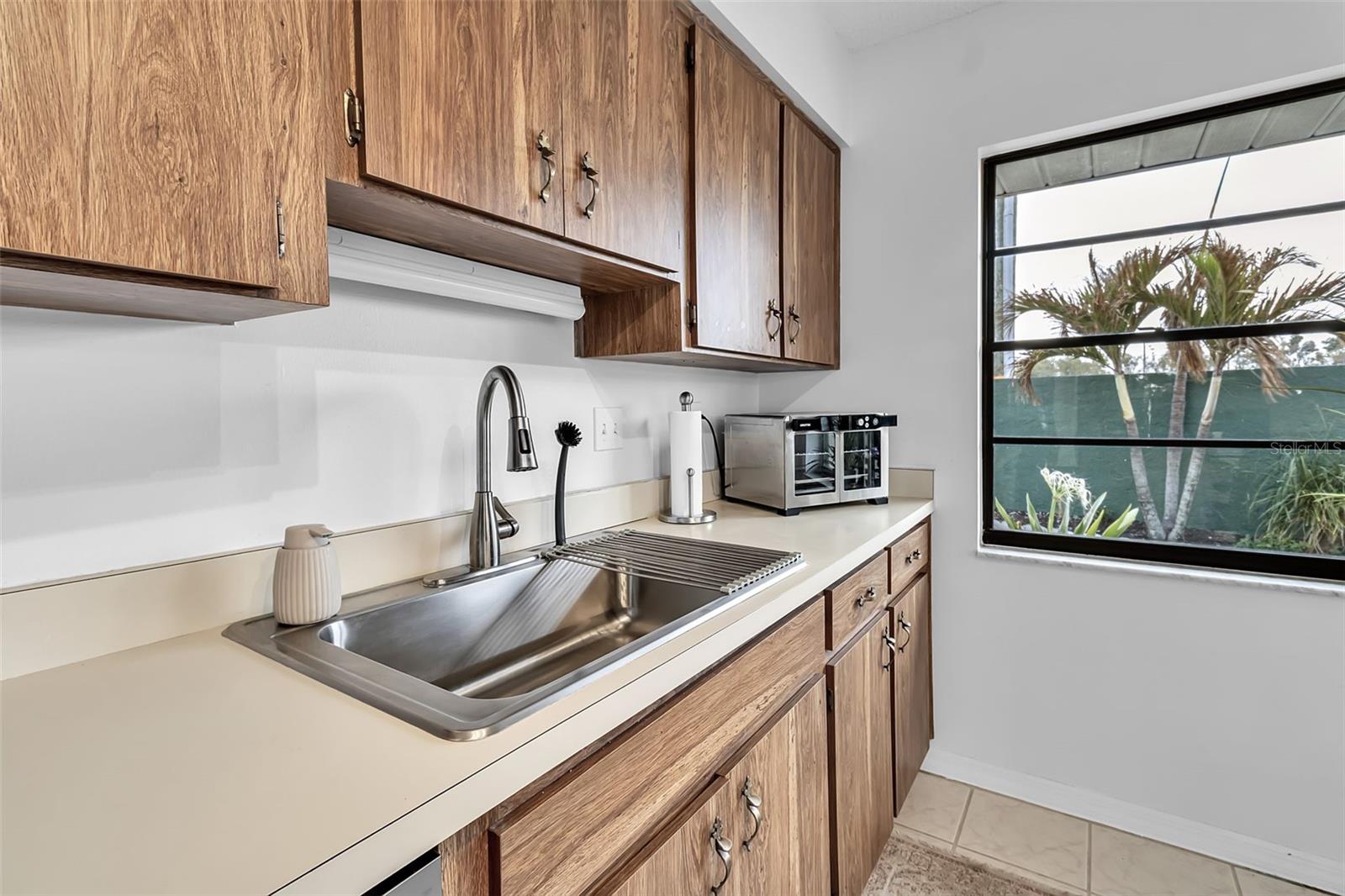 1602 DOWER WAY, SUN CITY CENTER, FL, 33573