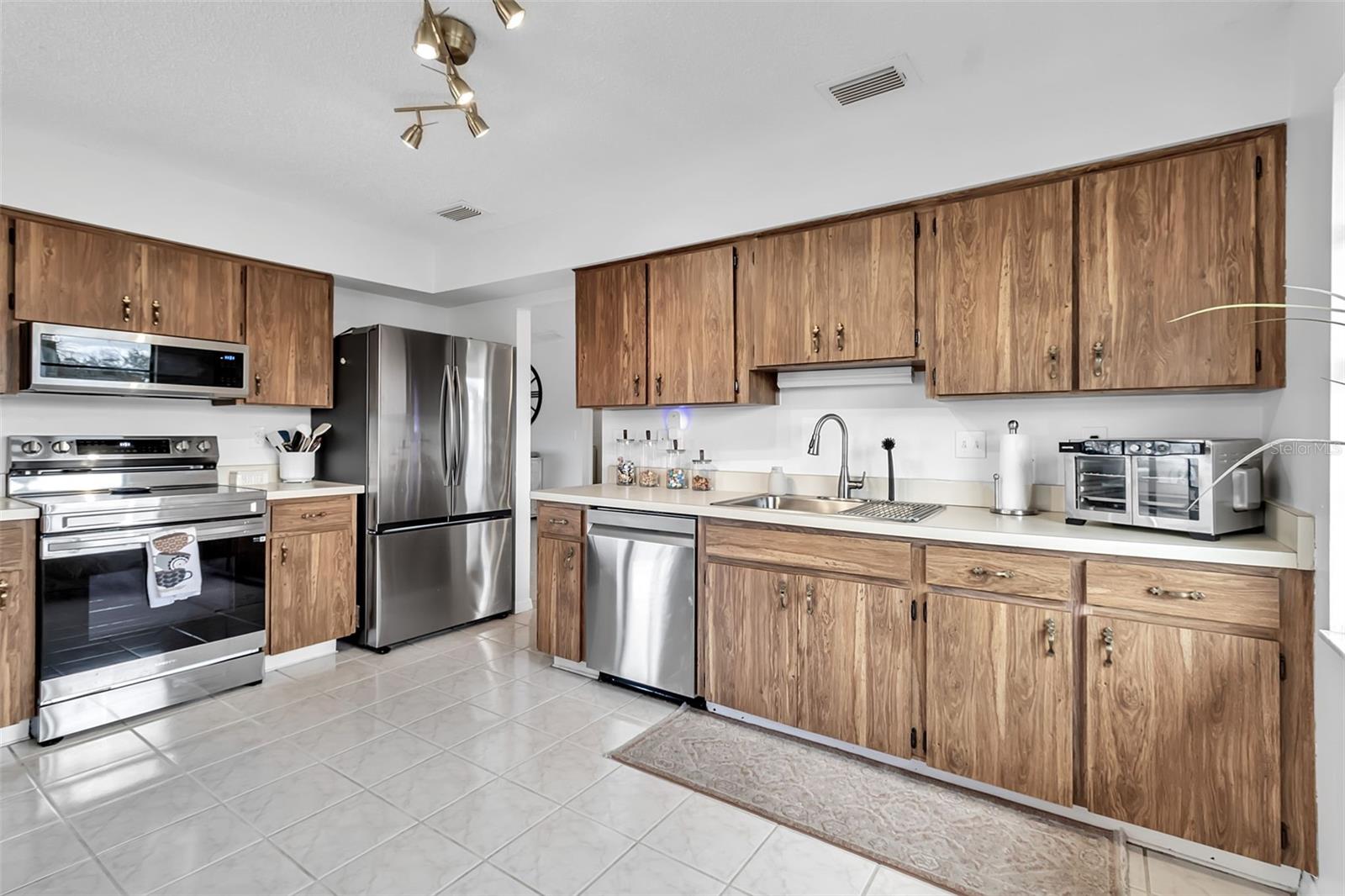 1602 DOWER WAY, SUN CITY CENTER, FL, 33573