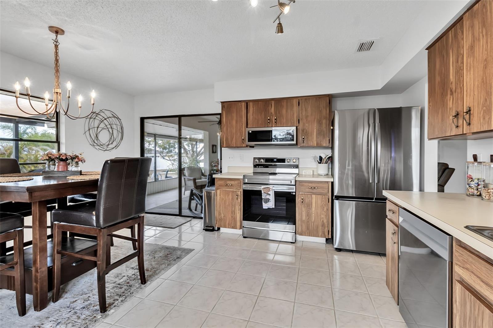 1602 DOWER WAY, SUN CITY CENTER, FL, 33573