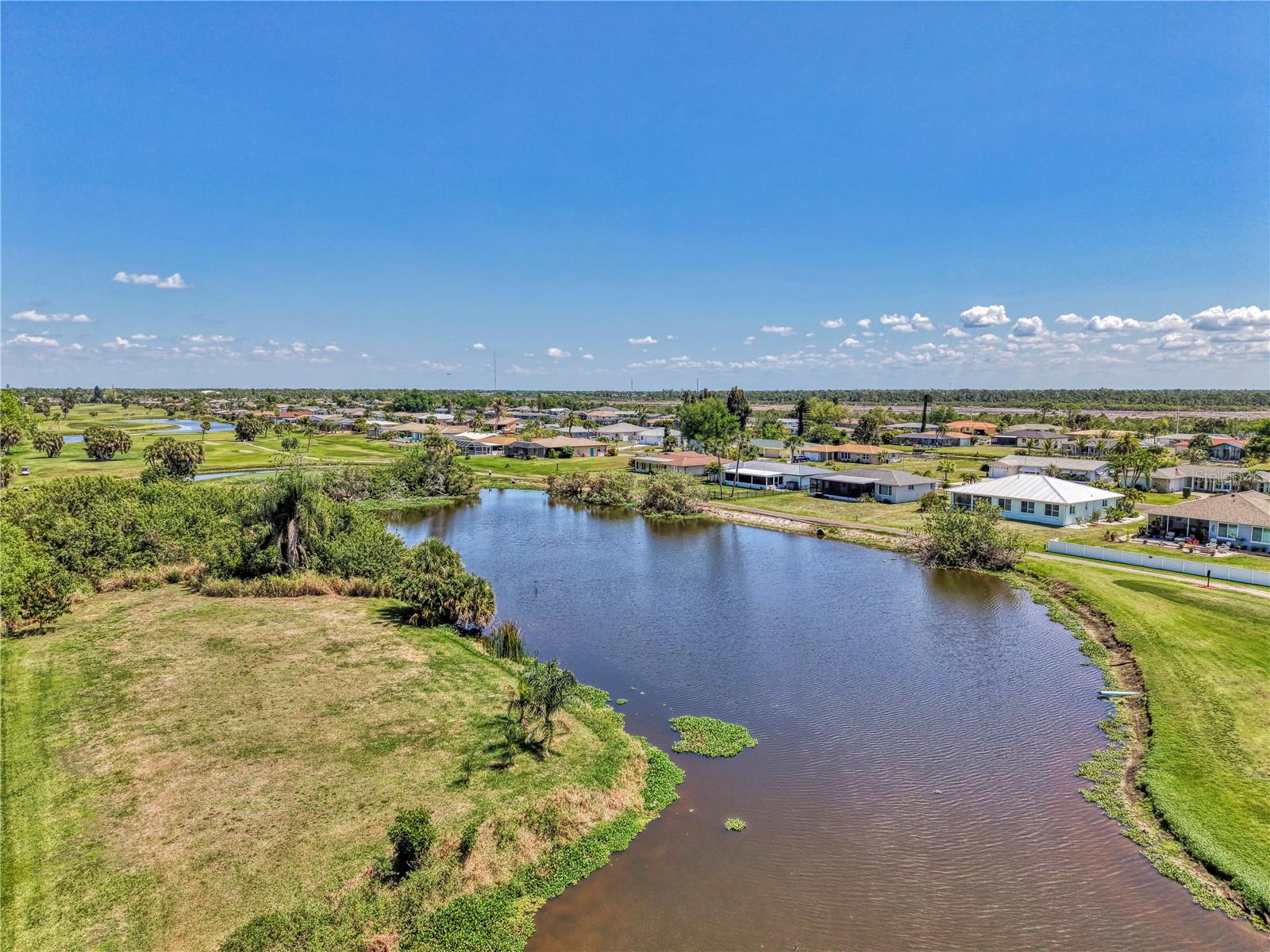 31 OAKLAND HILLS CT, ROTONDA WEST, FL, 33947