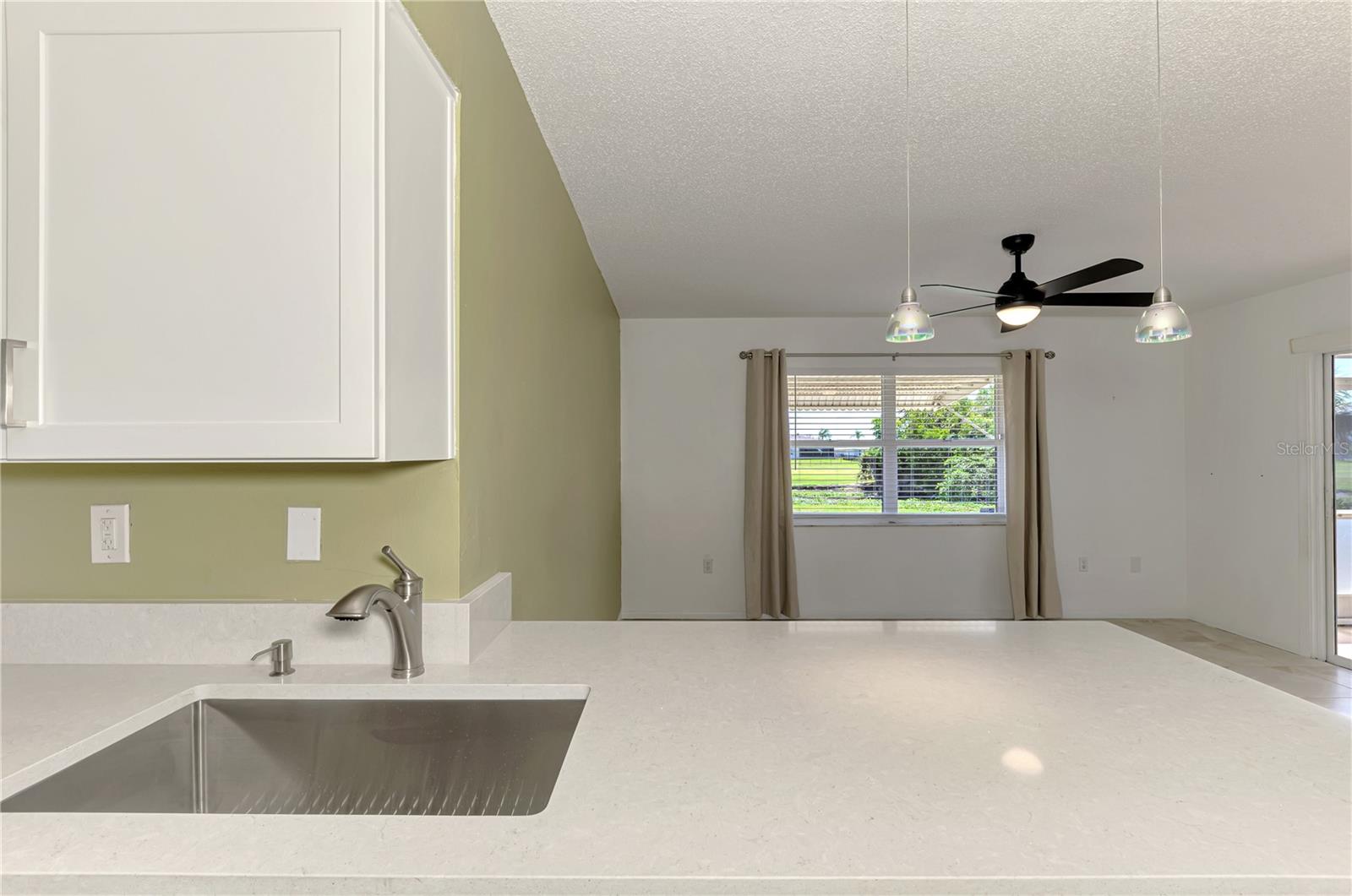 31 OAKLAND HILLS CT, ROTONDA WEST, FL, 33947