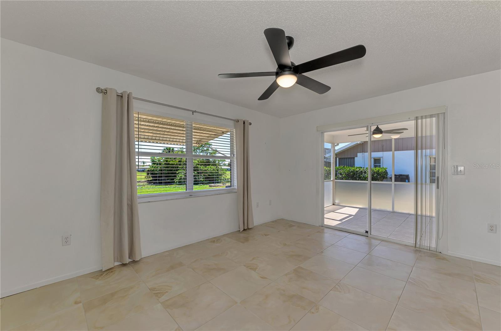 31 OAKLAND HILLS CT, ROTONDA WEST, FL, 33947