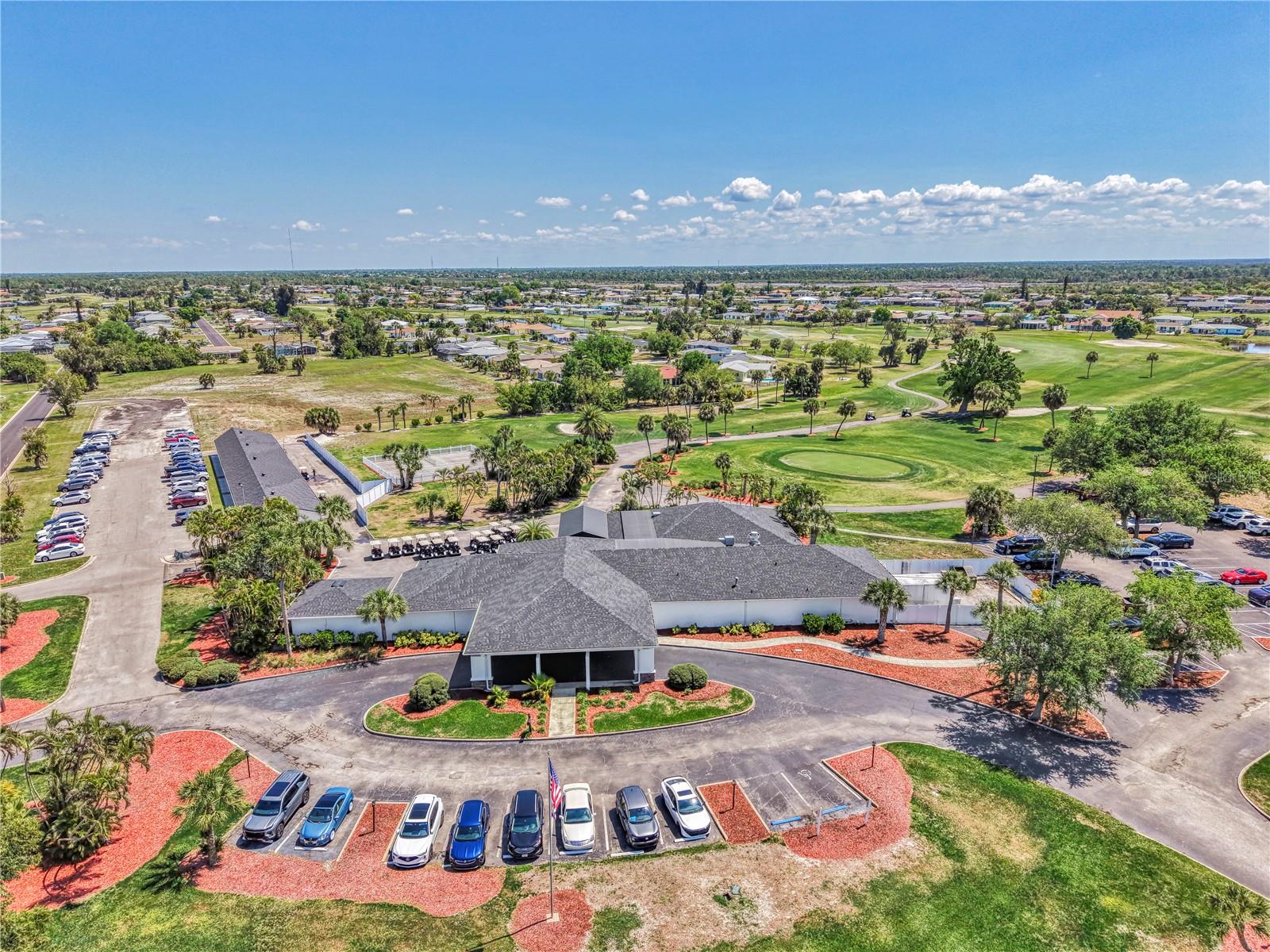 31 OAKLAND HILLS CT, ROTONDA WEST, FL, 33947