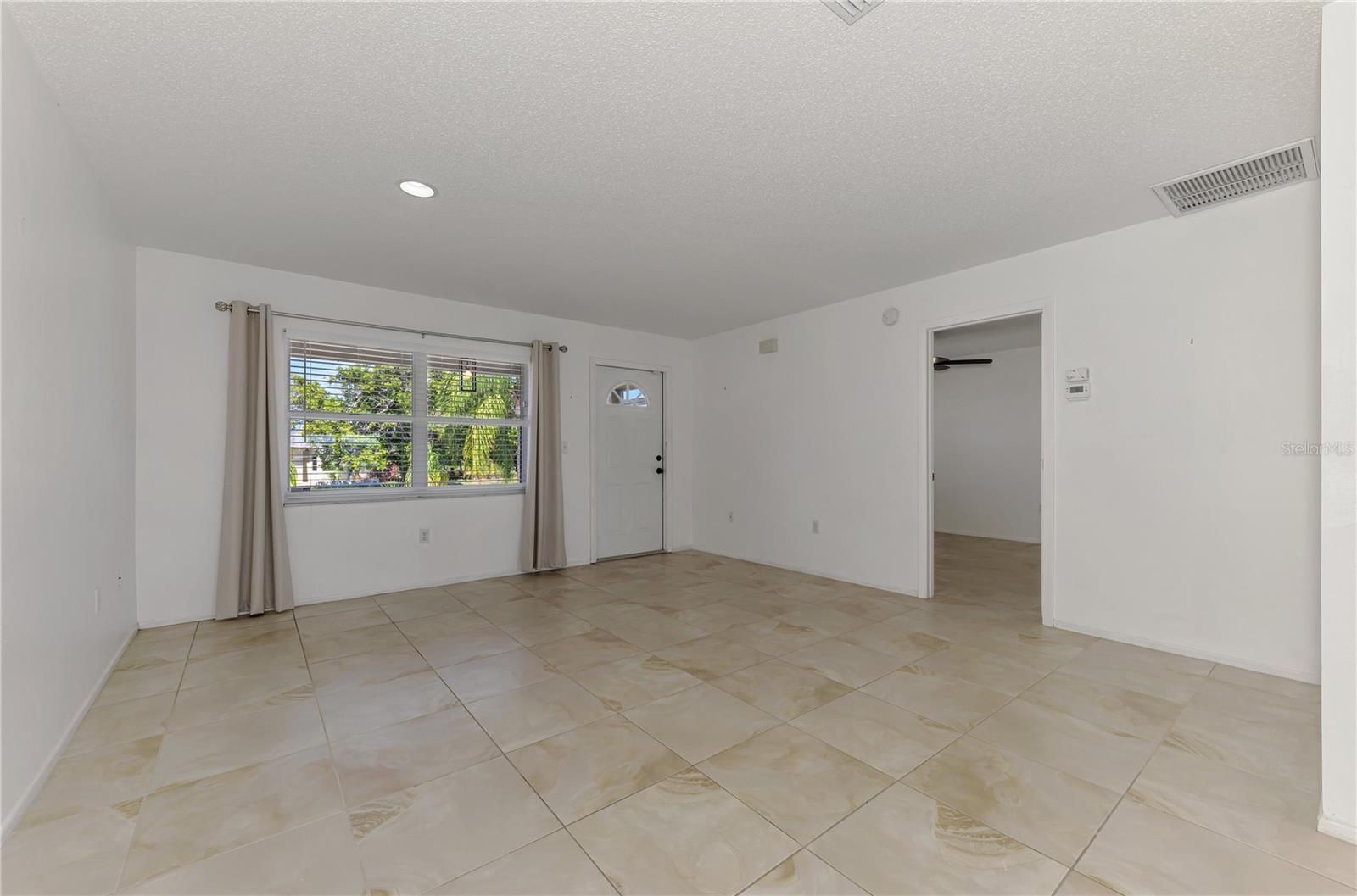 31 OAKLAND HILLS CT, ROTONDA WEST, FL, 33947