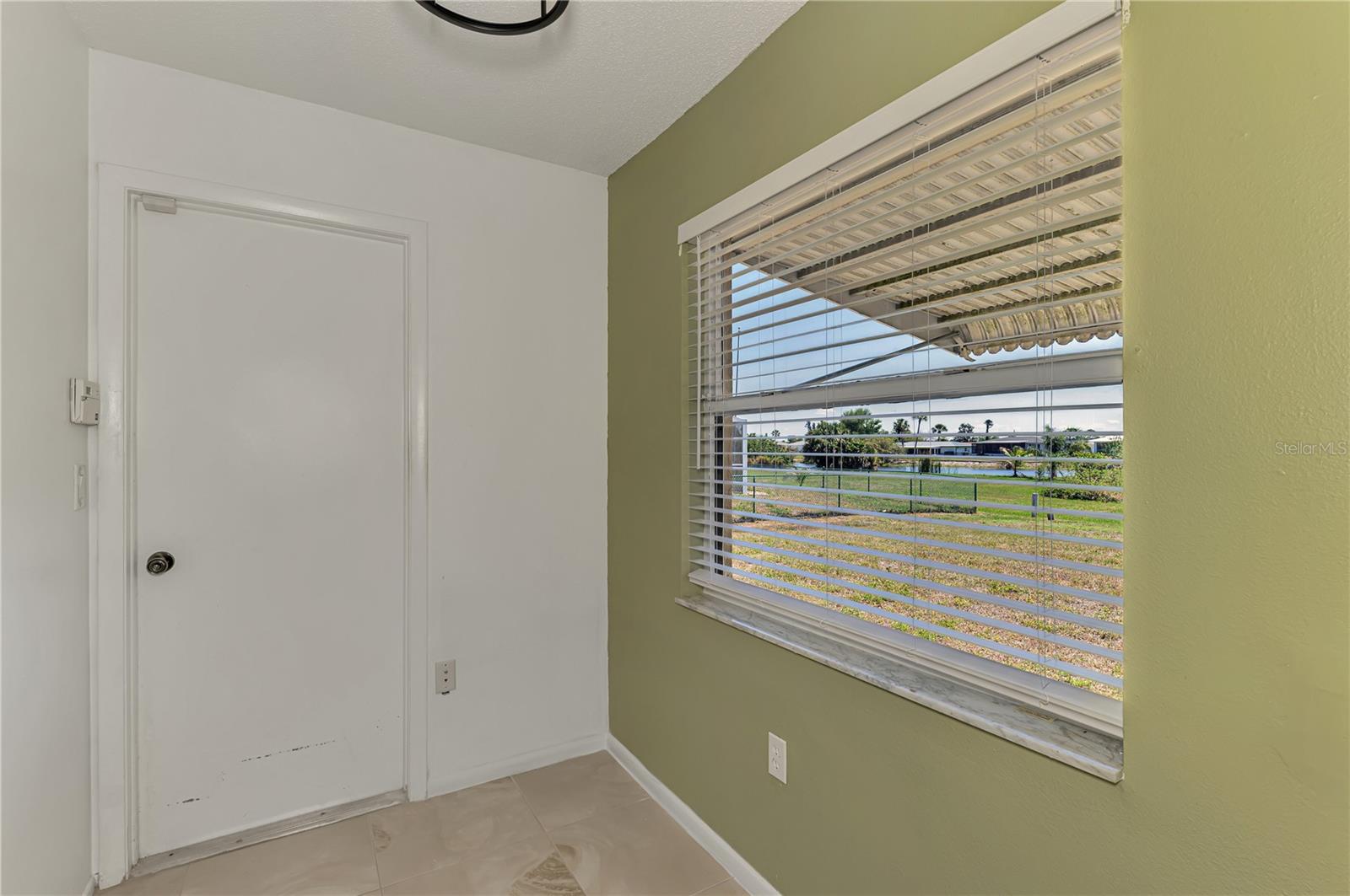 31 OAKLAND HILLS CT, ROTONDA WEST, FL, 33947
