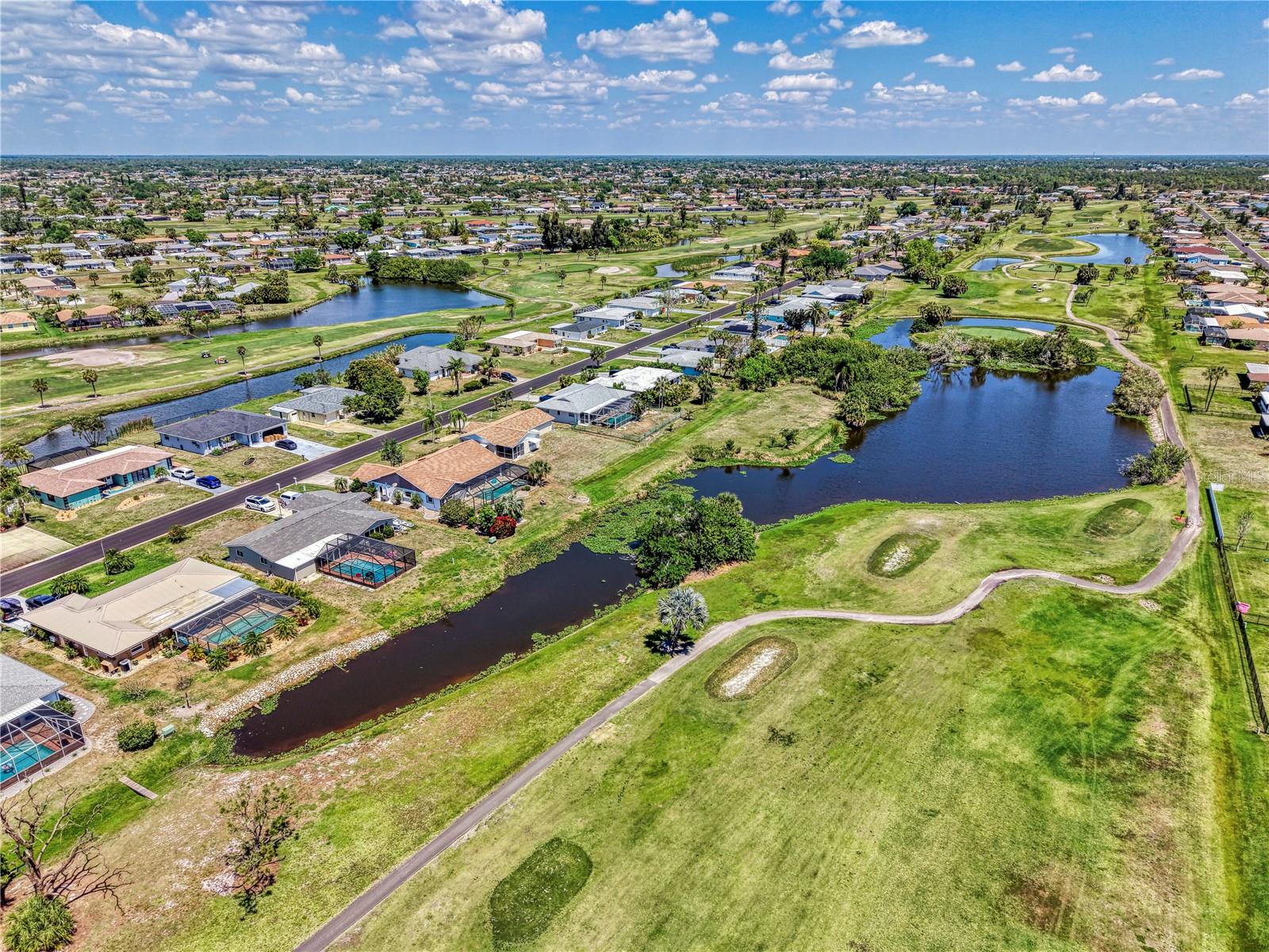31 OAKLAND HILLS CT, ROTONDA WEST, FL, 33947