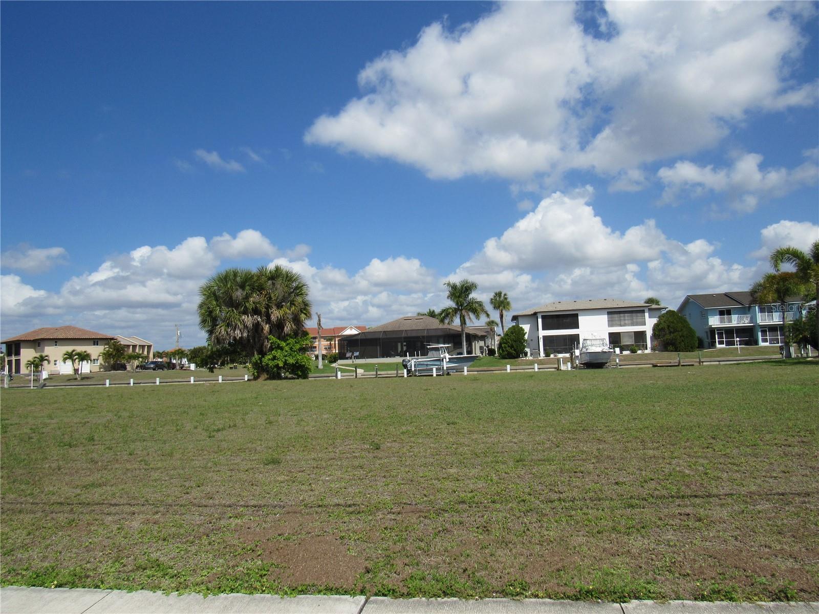 2818 & 2824 MAGDALINA DR, PUNTA GORDA, FL, 33950