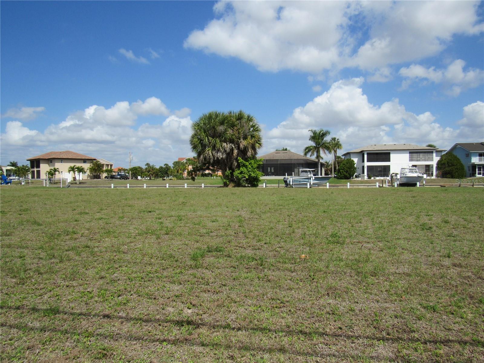 2818 & 2824 MAGDALINA DR, PUNTA GORDA, FL, 33950