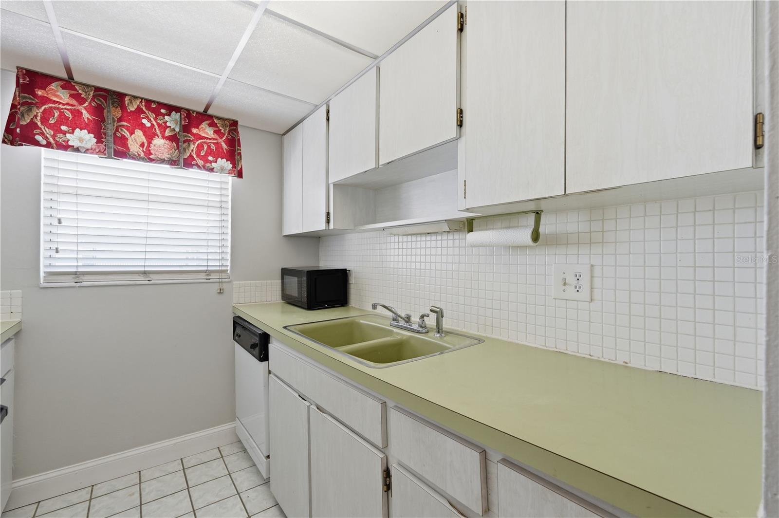 2750 E BAY DR #14E, LARGO, FL, 33771