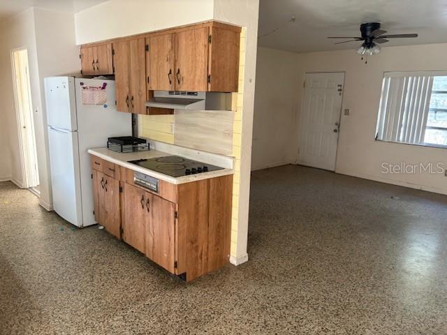 8 FLAMEVINE LN, DEBARY, FL, 32713