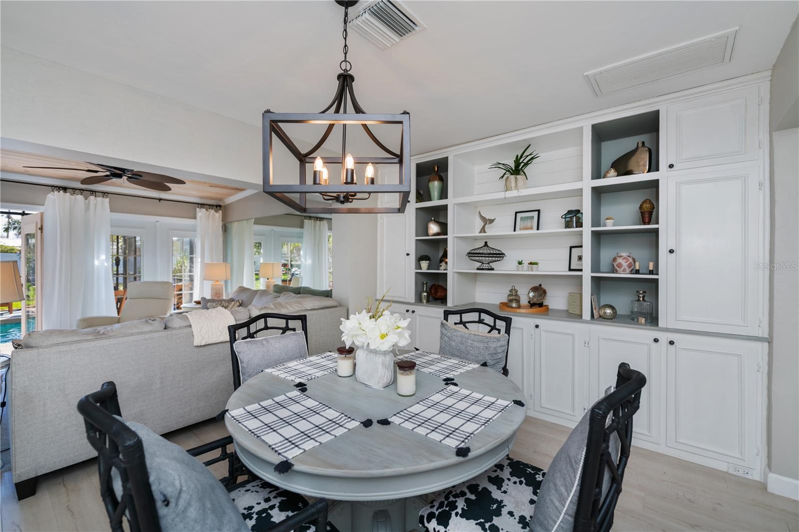 809 NOKOMIS AVE S, VENICE, FL, 34285