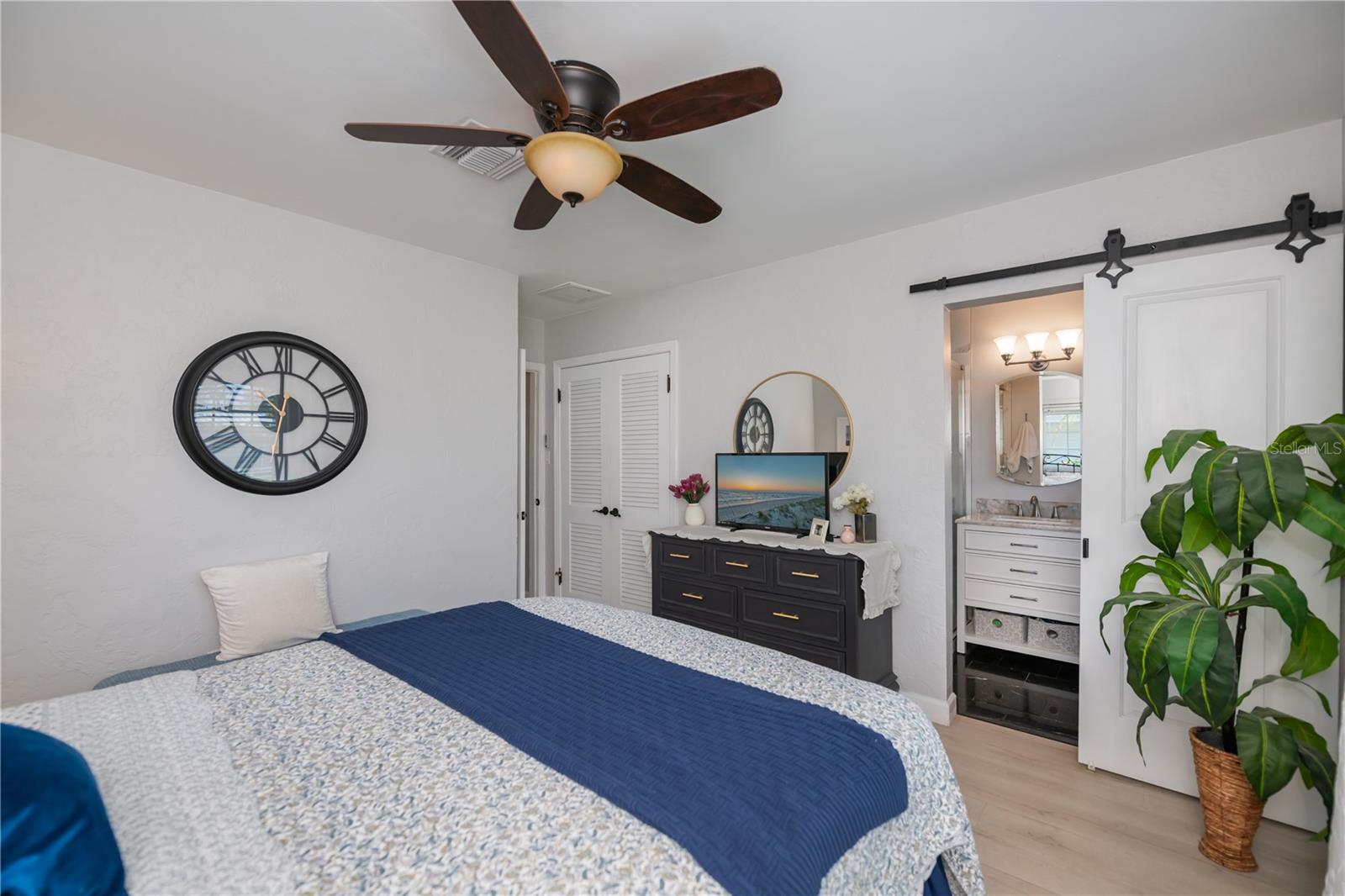 809 NOKOMIS AVE S, VENICE, FL, 34285