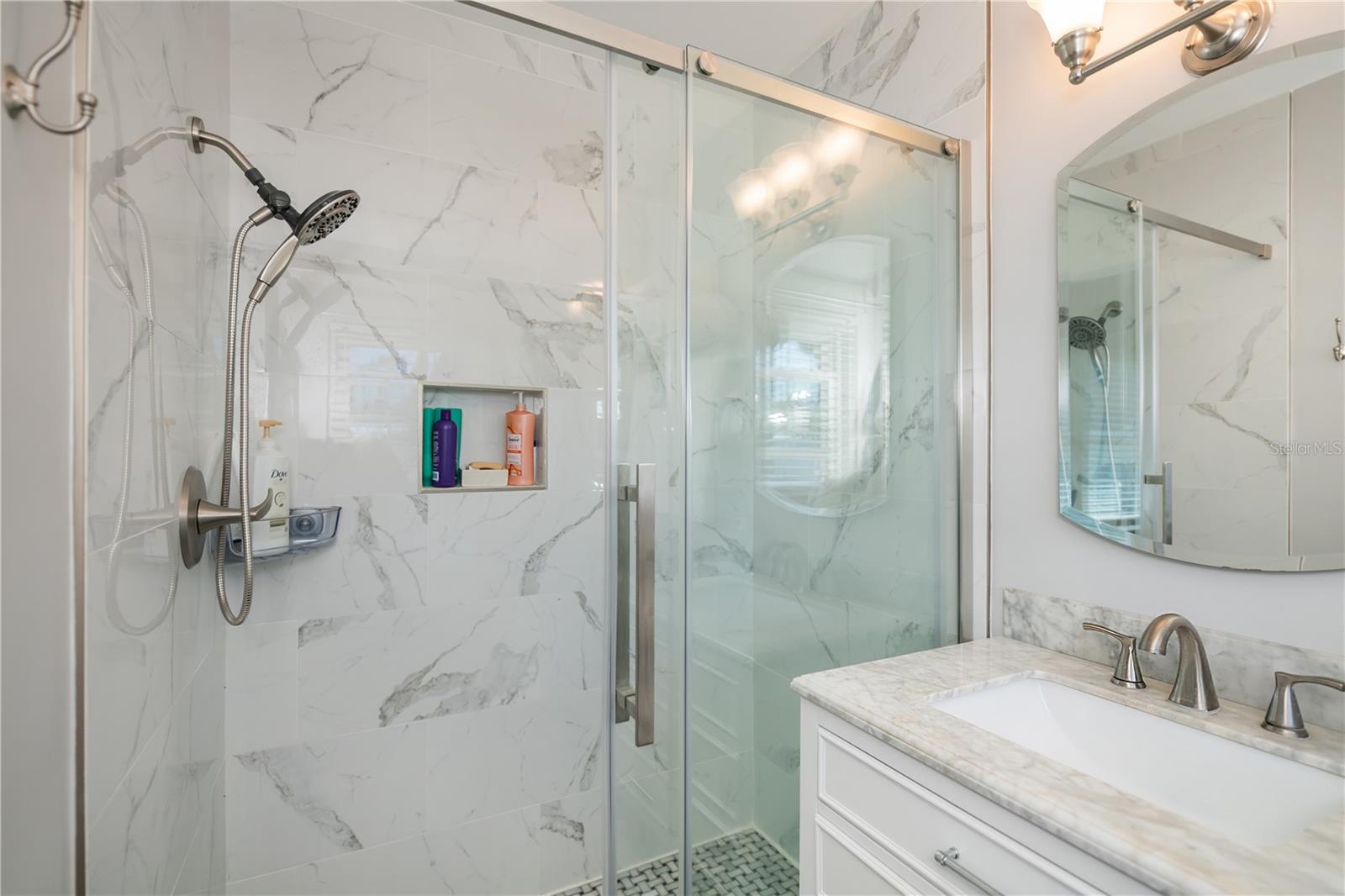 809 NOKOMIS AVE S, VENICE, FL, 34285