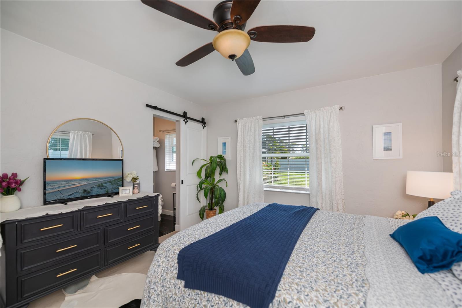809 NOKOMIS AVE S, VENICE, FL, 34285