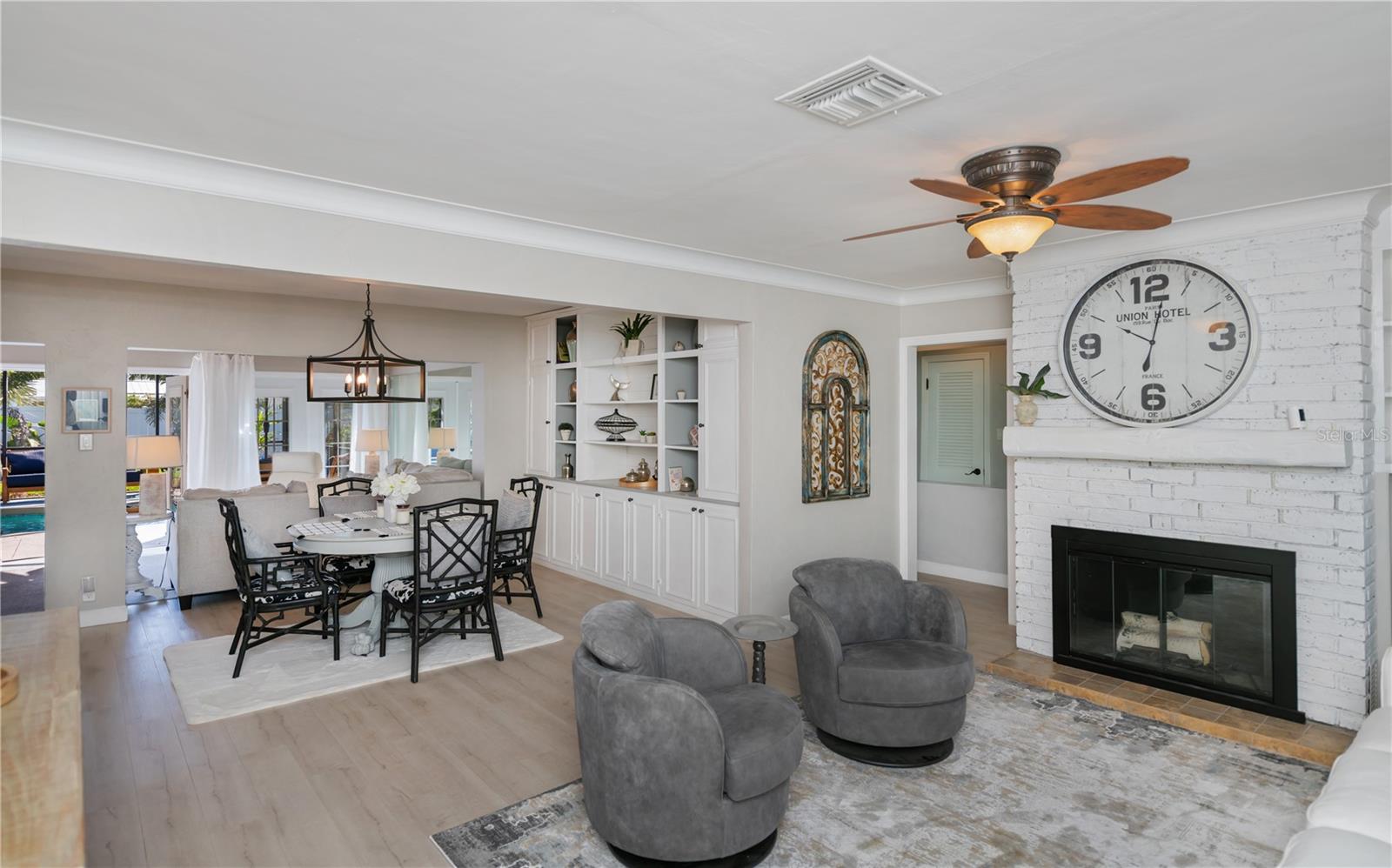 809 NOKOMIS AVE S, VENICE, FL, 34285