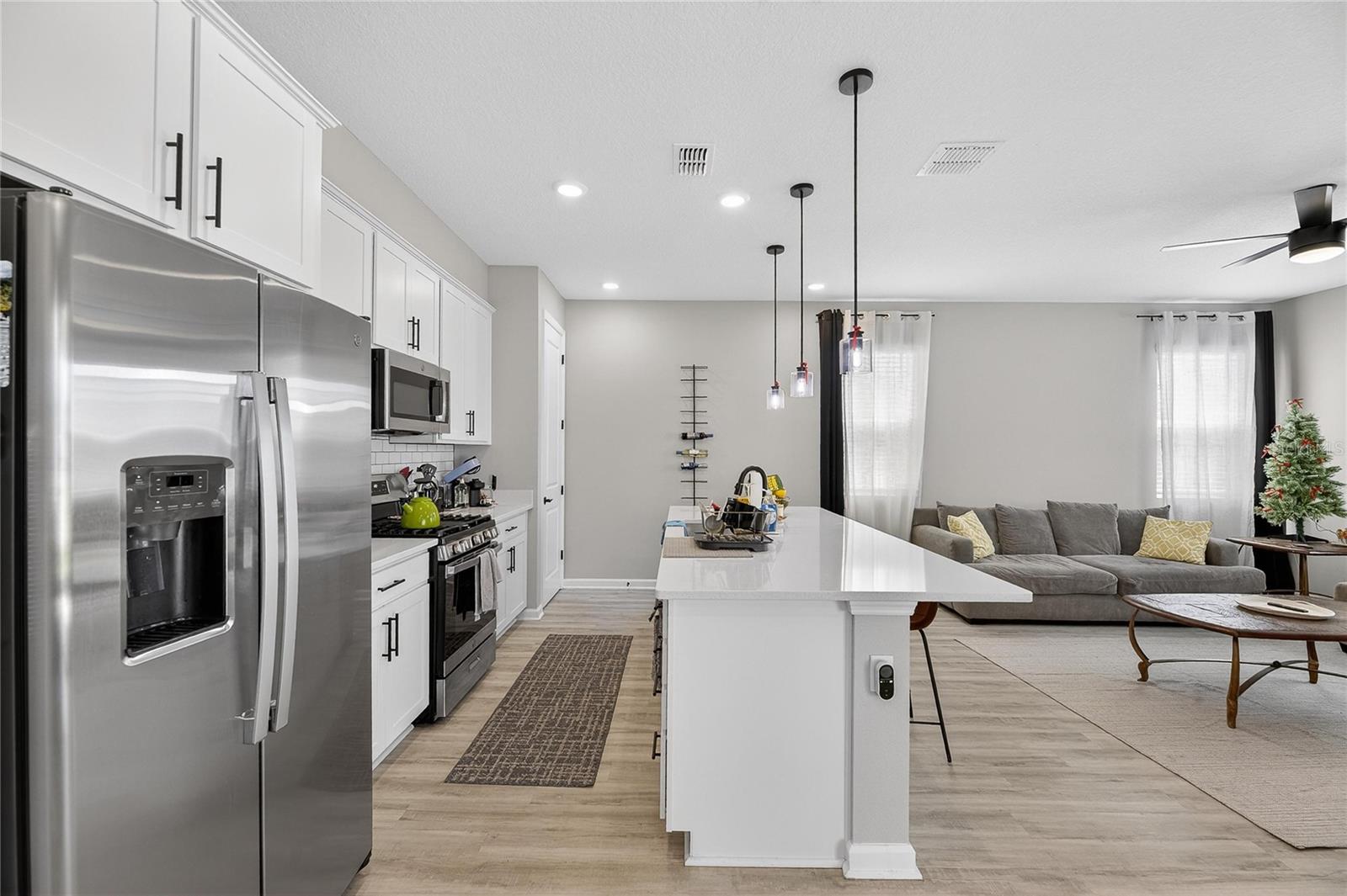 6255 GOLDEN BEACH DR, APOLLO BEACH, FL, 33572